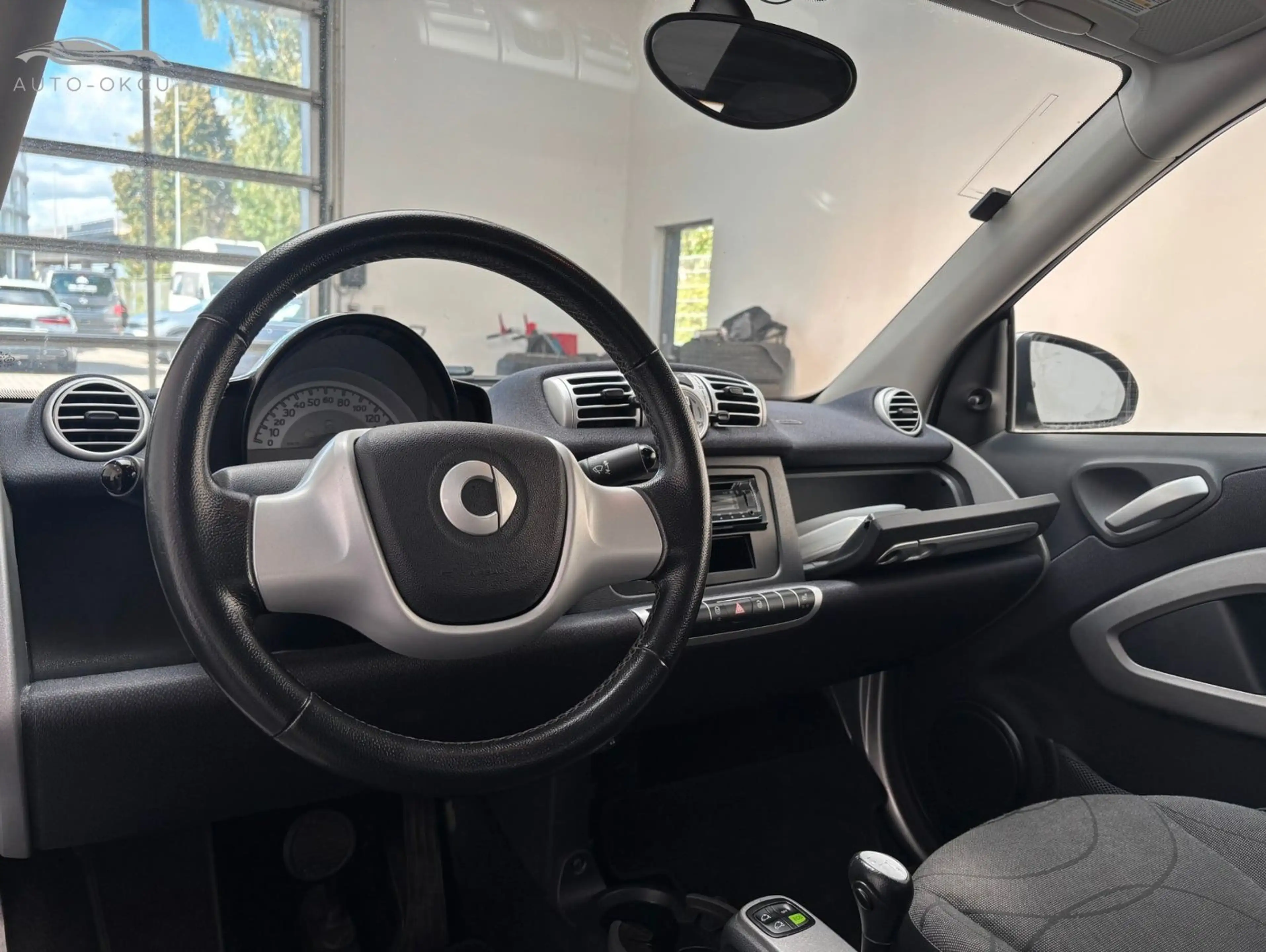 smart forTwo Cabrio 52 KW MHD/STZH/AUTOMATIK/KLIMA — photo 10