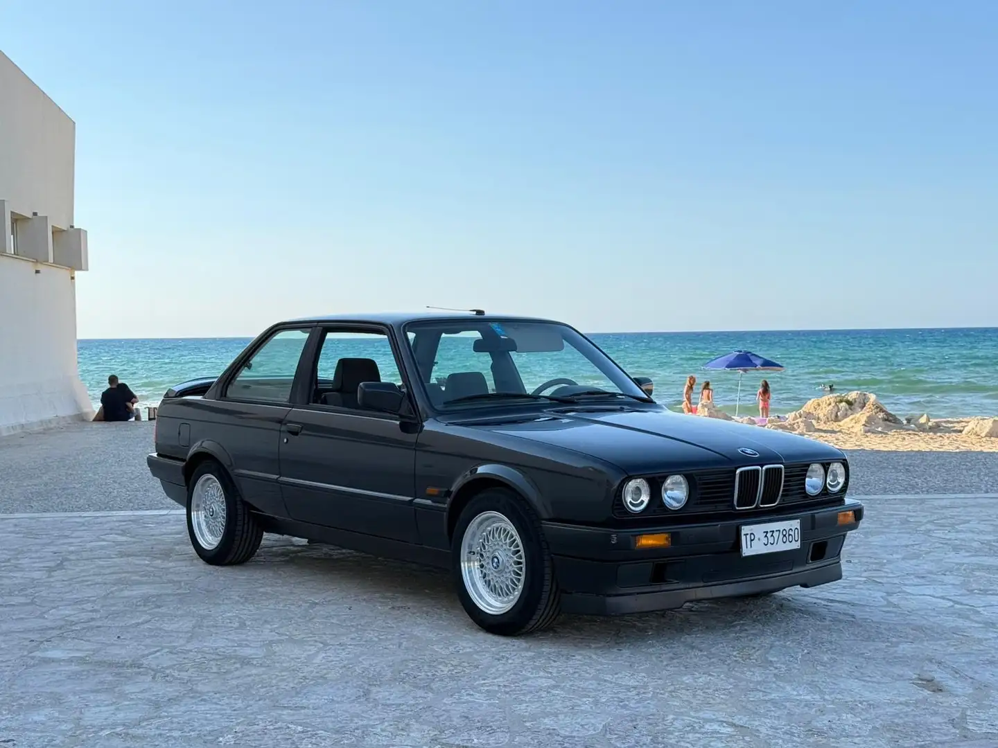 BMW 318 318i - 1