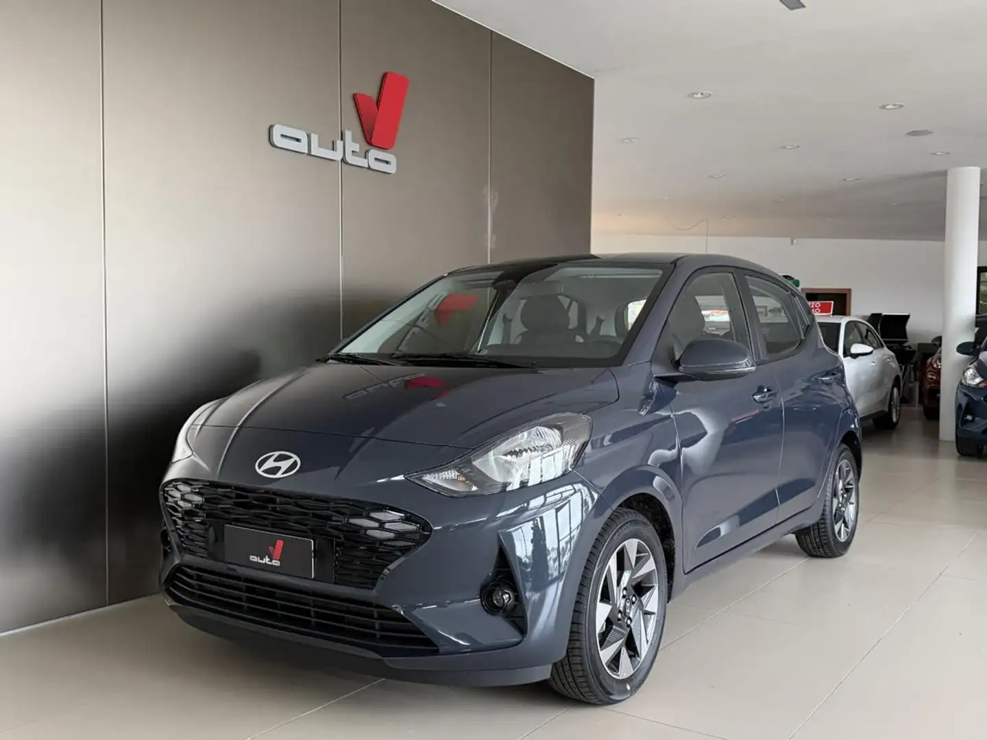 Hyundai i10 1.0 MPI Connectline CAMBIO AUTOMATICO Grigio - 2