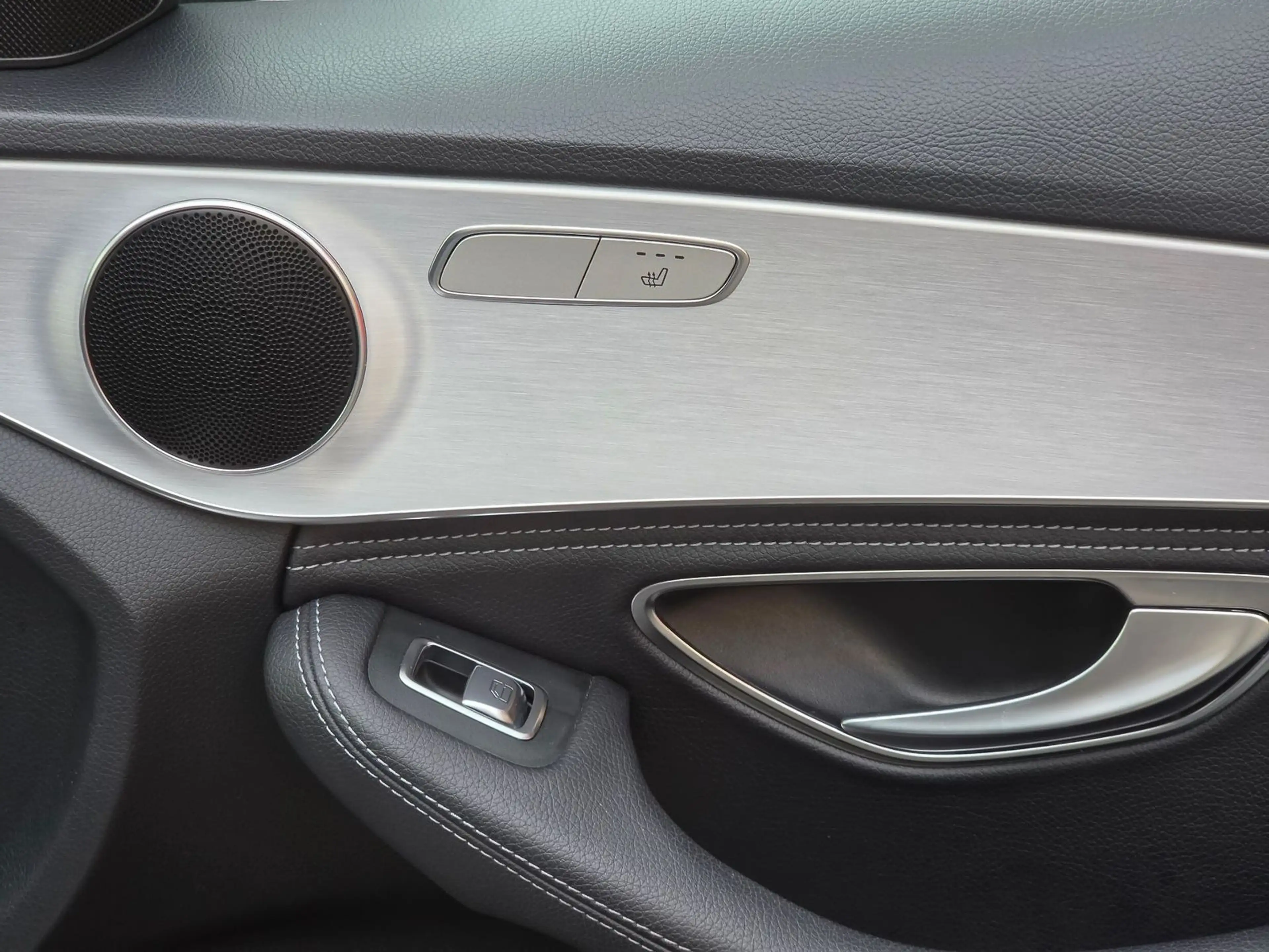 Mercedes-Benz C 180 Avantgarde|Leder|Navi|PDC|SHZ|Limousine — photo 14
