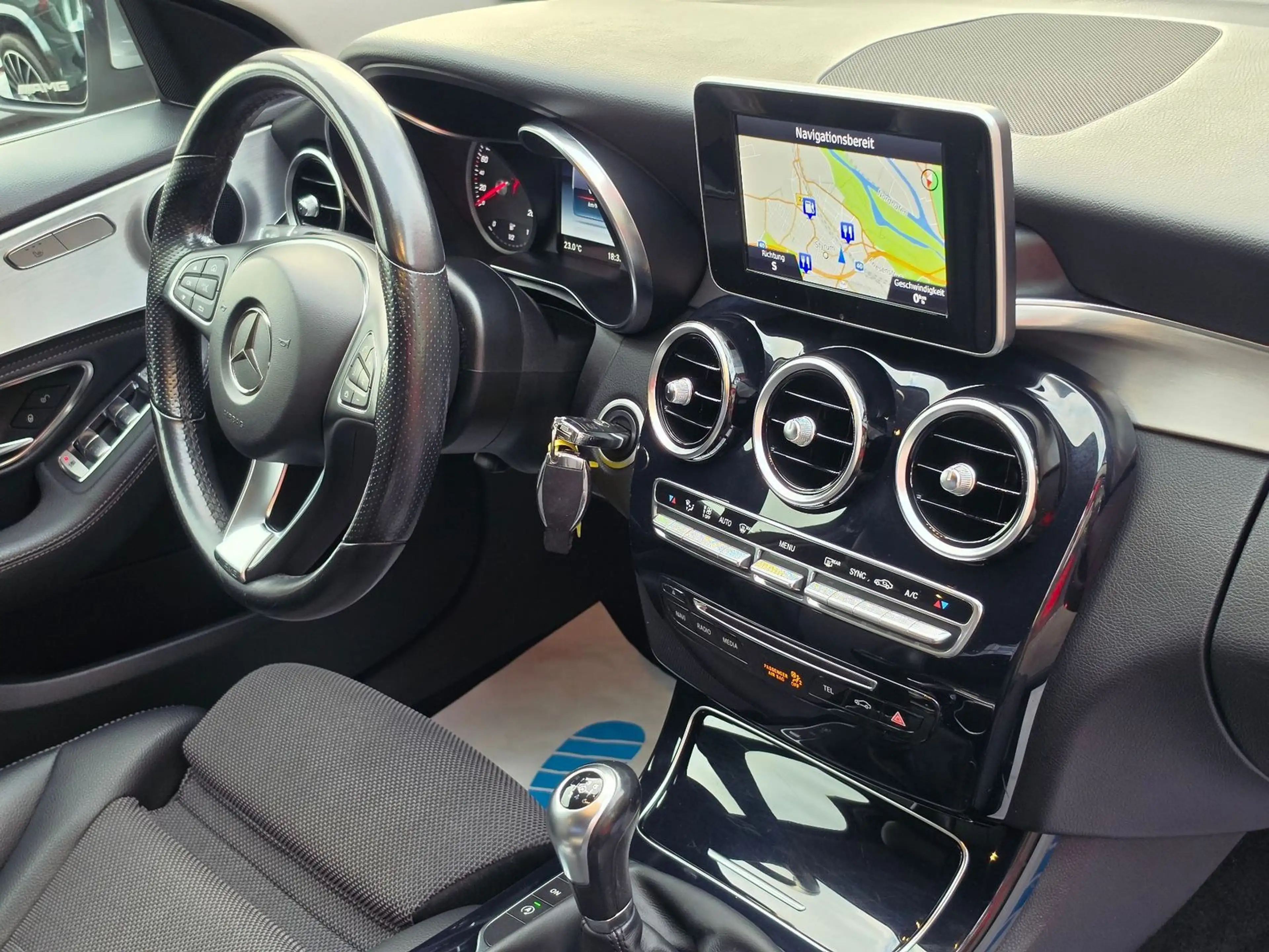 Mercedes-Benz C 180 Avantgarde|Leder|Navi|PDC|SHZ|Limousine — photo 11