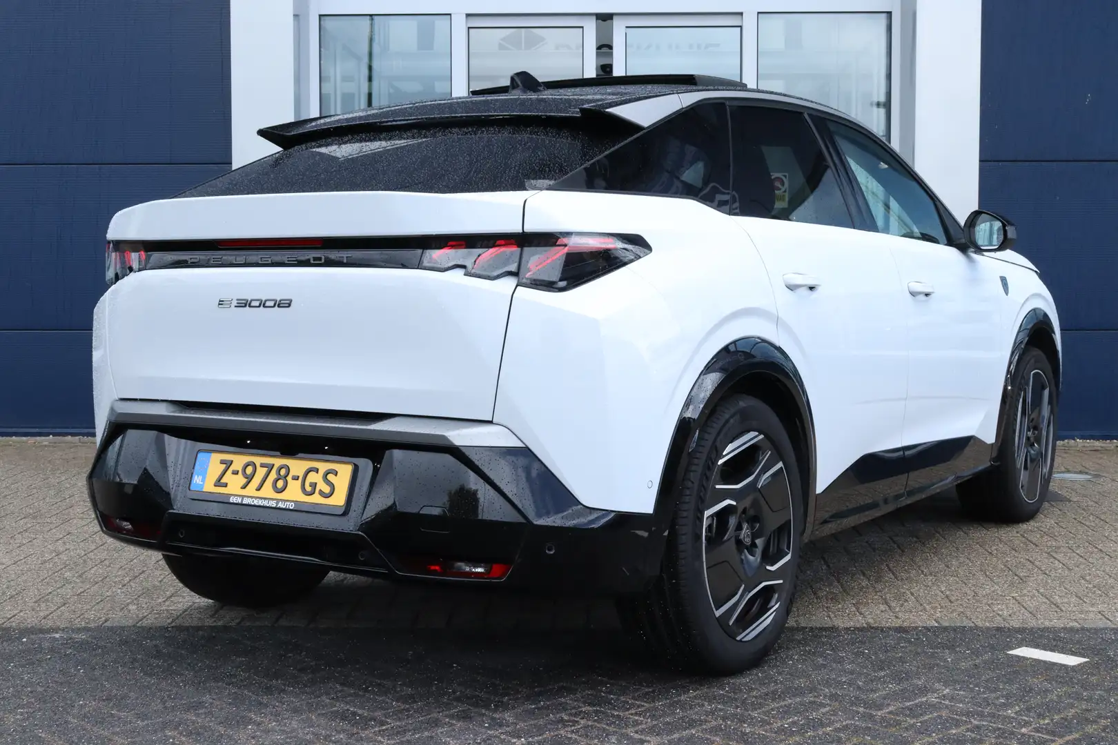 Peugeot 3008 e-3008 GT 73 kWh | Adaptieve Cruise | Nappa Leder Wit - 2