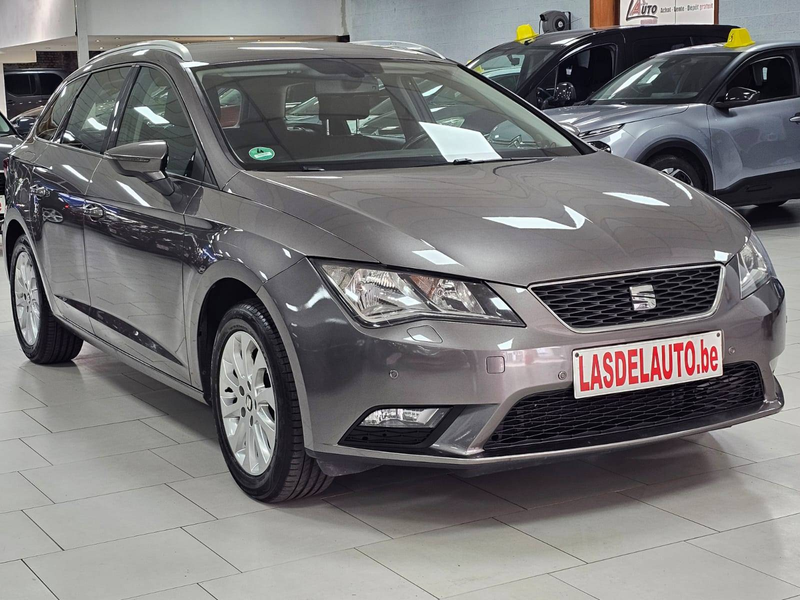 SEAT Leon ST 1.2 TSI Auto Attache Bluetooth Bi-Zone Cruise SIEGES Chauffants Sensors XENON — photo 3