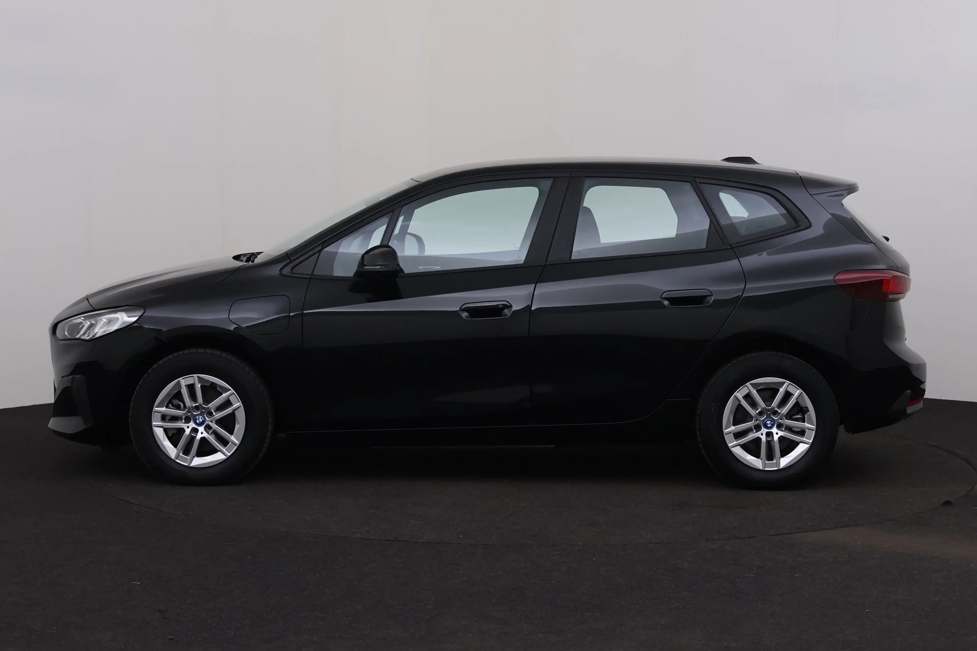 BMW 225 e ACTIVE TOURER xDRIVE iA PHEV + GPS + CARPLAY + C — photo 2