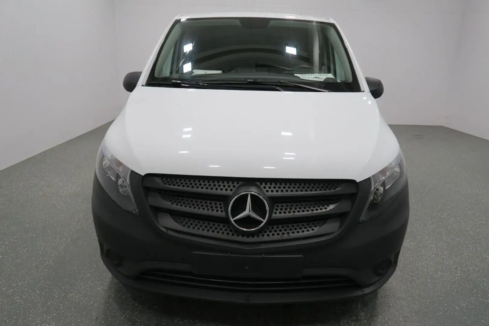Mercedes-Benz VITO eVito 111 LANG 3,2t |NP:60,6€|MY:22|1Hd|DAB Blanc - 2