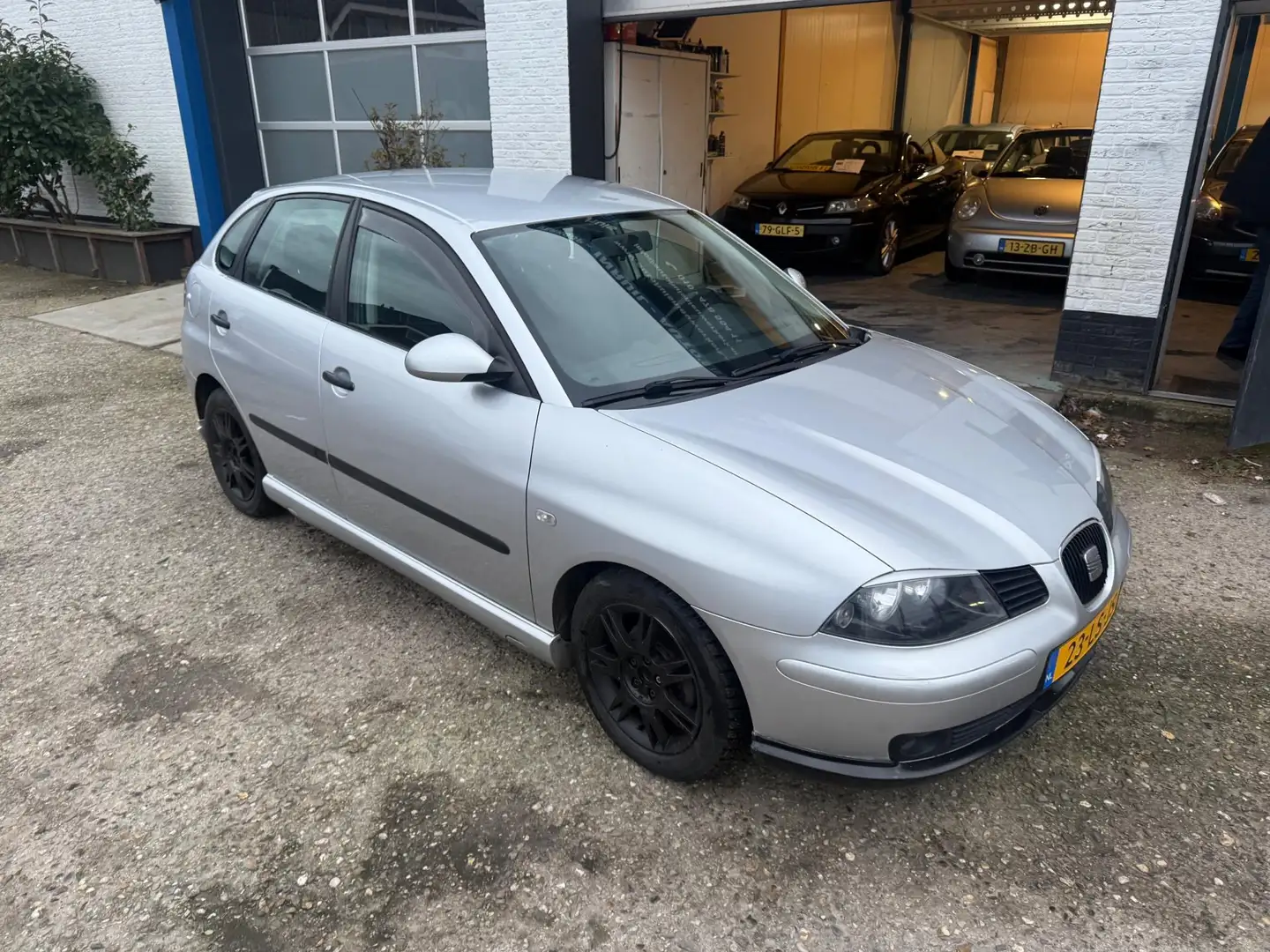 SEAT Ibiza 1.4-16V Sport- Met onderhoudshistorie, airco, spor Grijs - 2