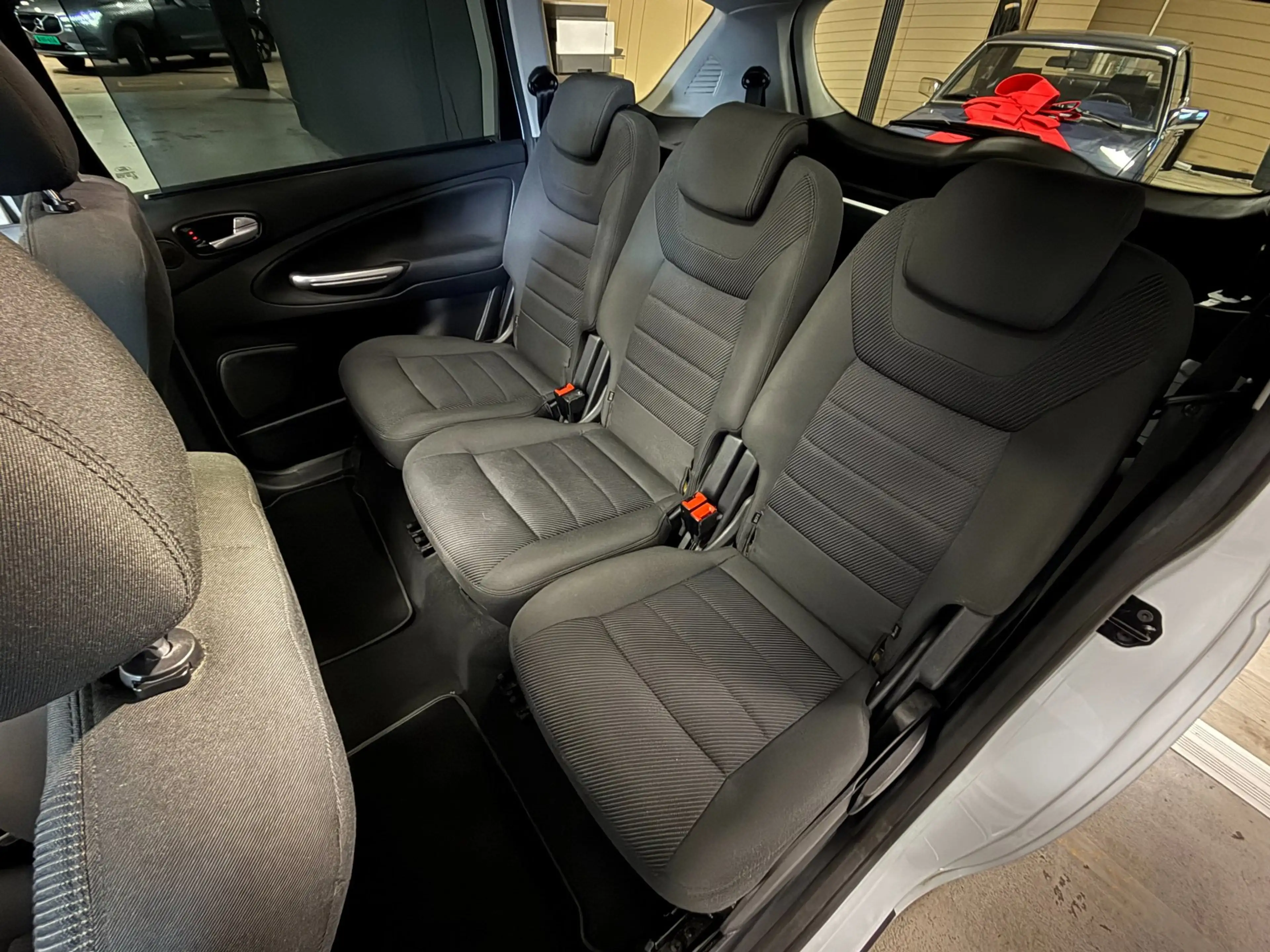 Ford S-Max 1.6 EcoBoost Titanium 7p.|PANO|PDC|CRUISE|BLUETOOT — photo 28