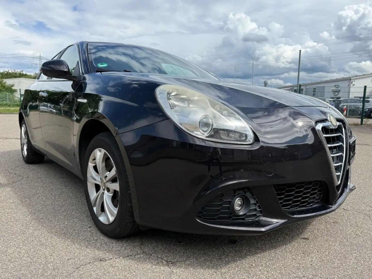 Alfa Romeo Giulietta Turismo Schwarz - 1