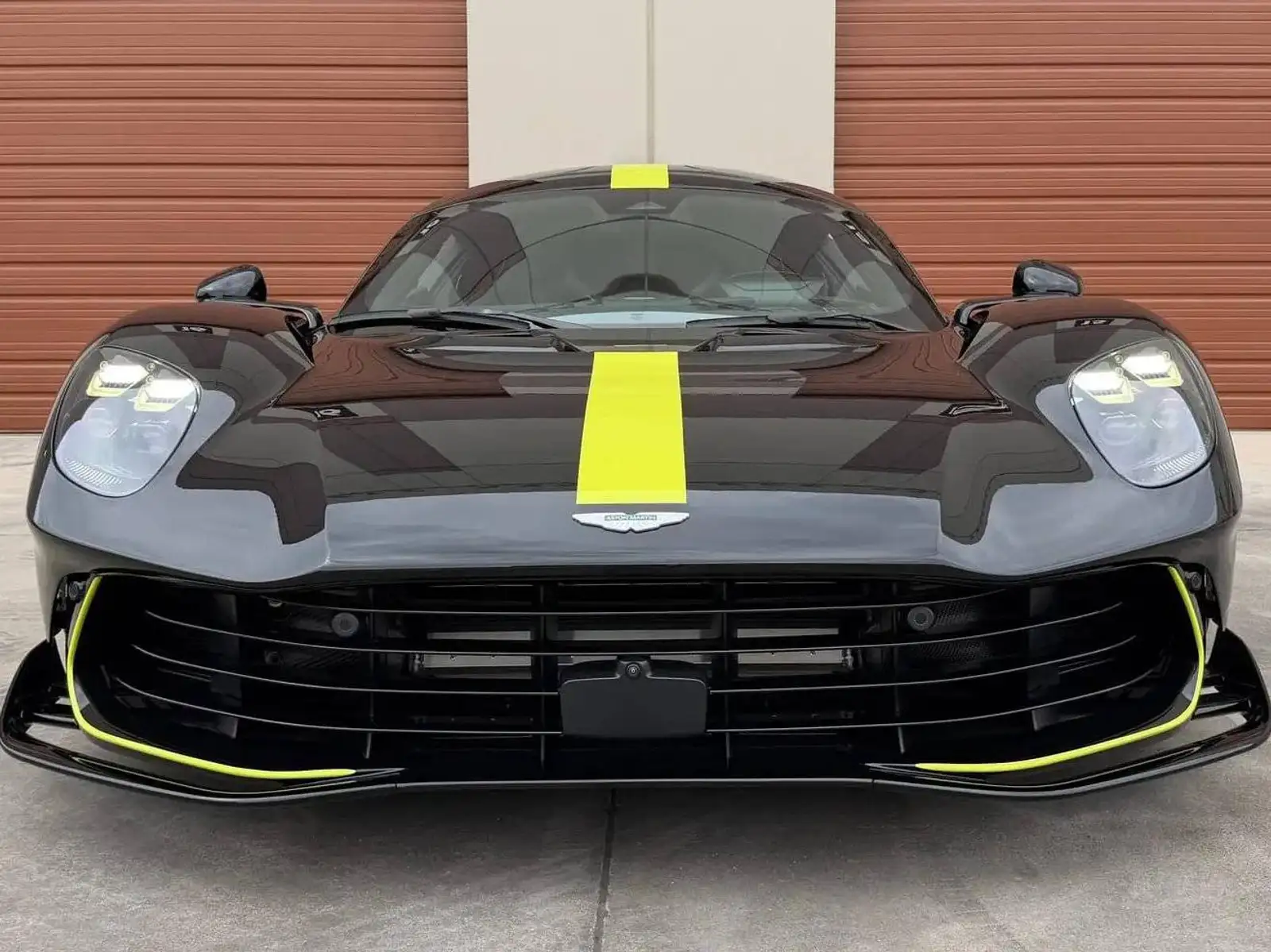 Aston Martin Coupe