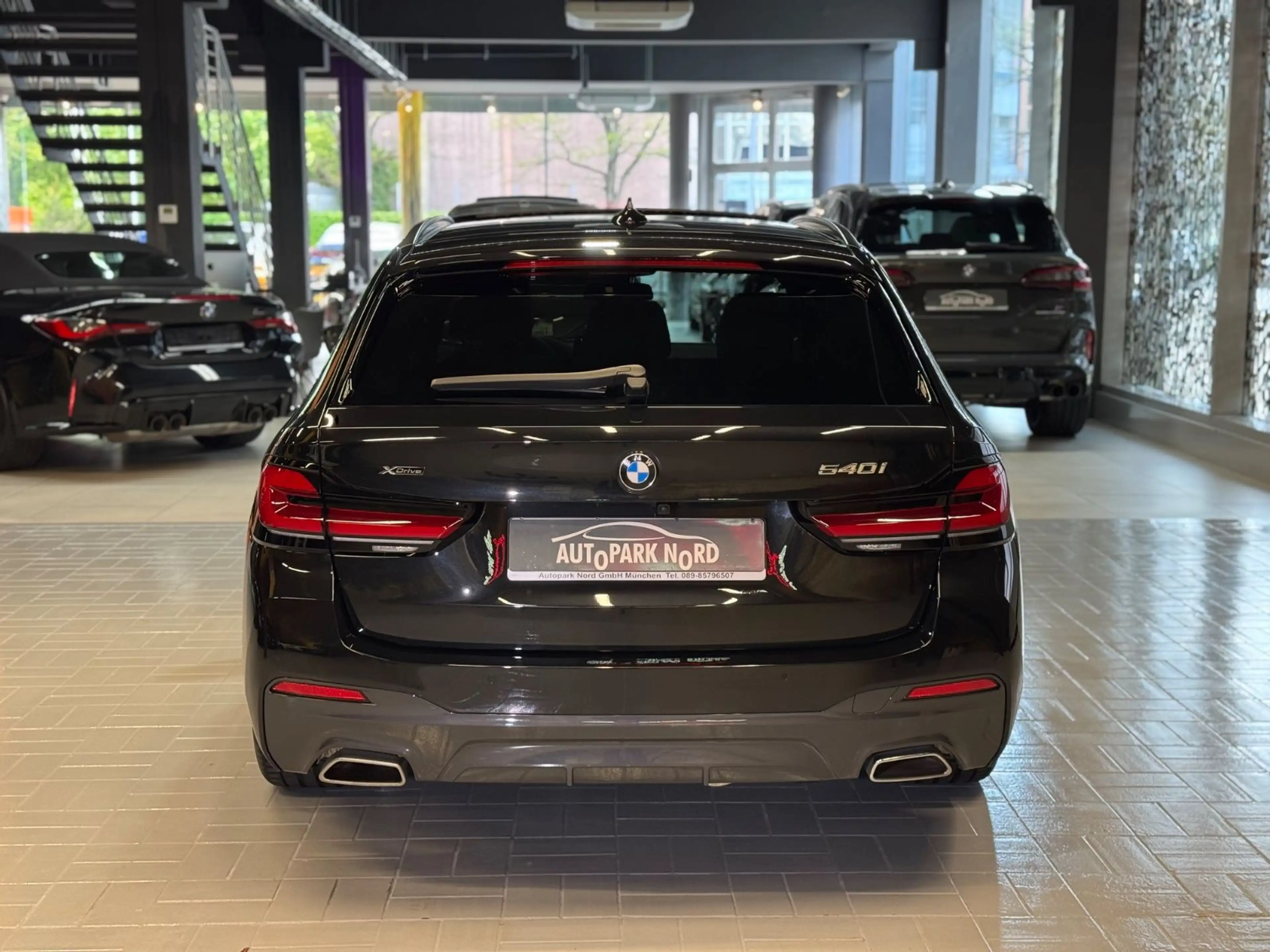 BMW 540 i xDrive M Sport~HUD~LASER~HARMAN&KARDON~AHK — photo 6