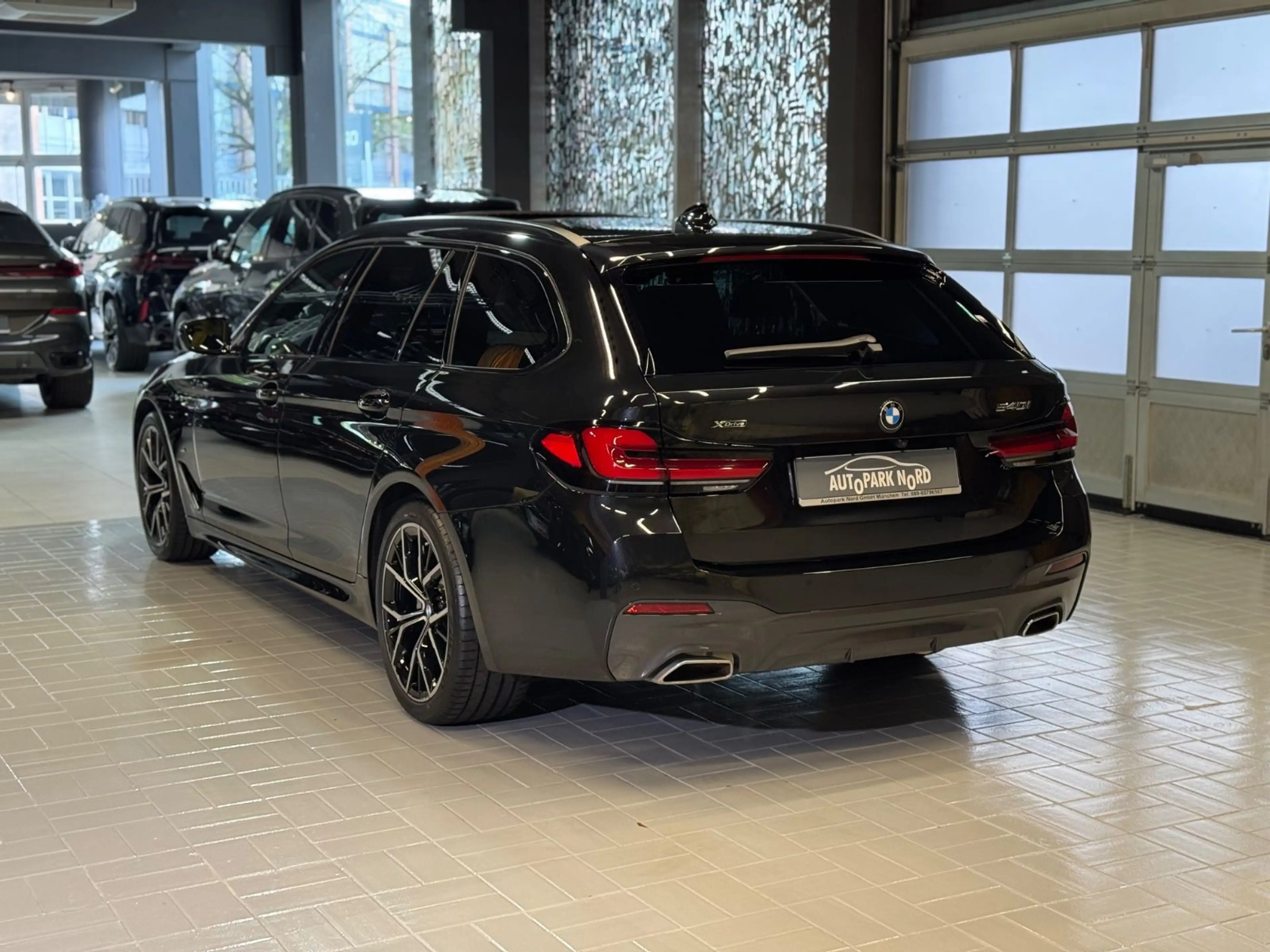 BMW 540 i xDrive M Sport~HUD~LASER~HARMAN&KARDON~AHK — photo 5