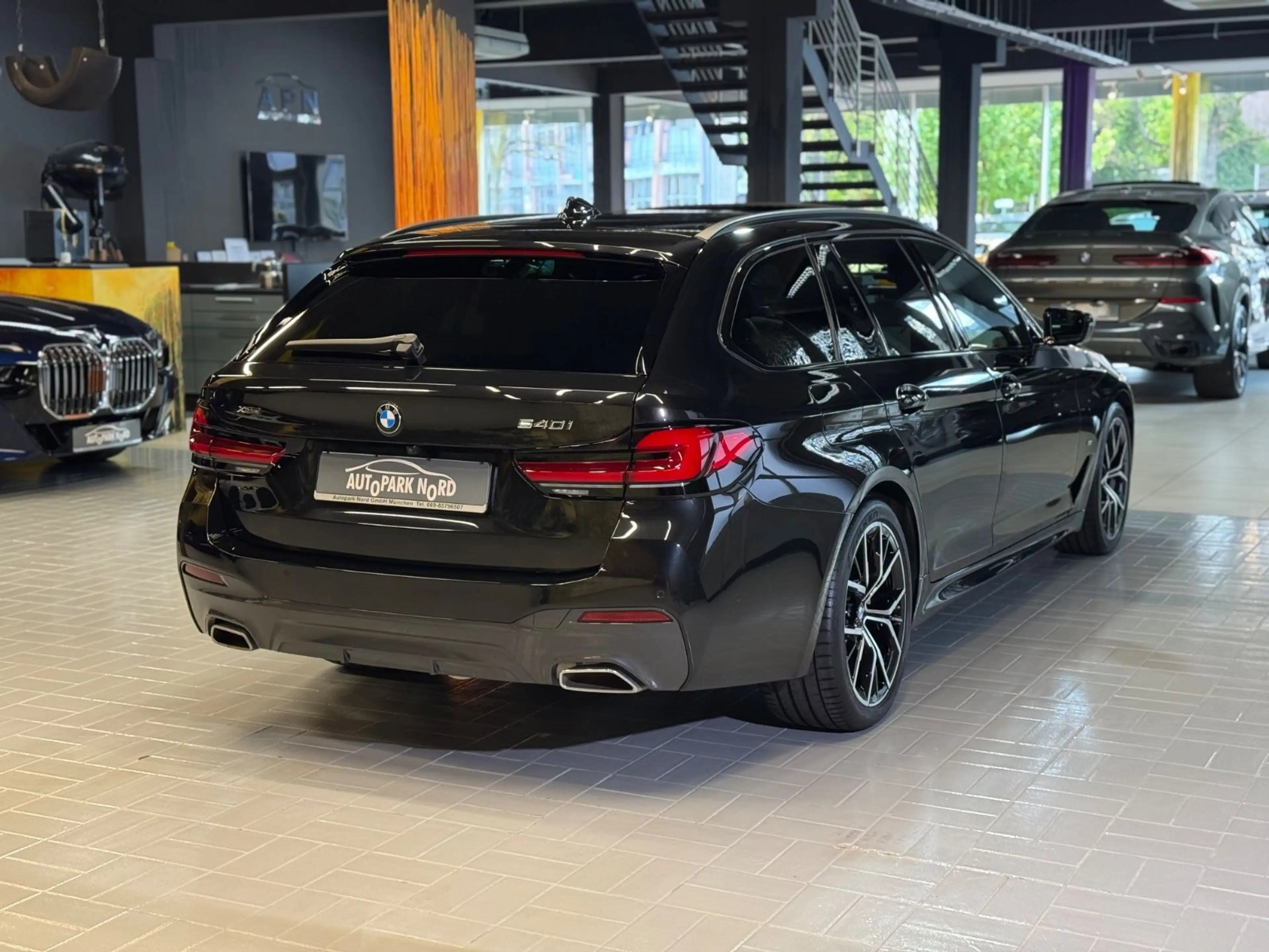 BMW 540 i xDrive M Sport~HUD~LASER~HARMAN&KARDON~AHK — photo 7