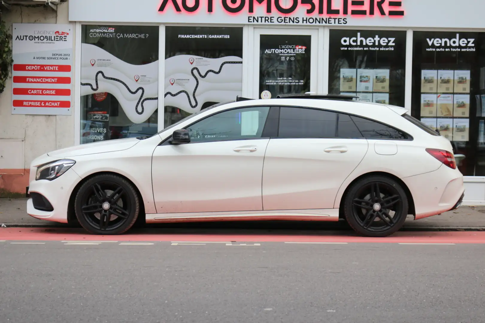 Mercedes-Benz CLA 200 Shooting Brake 220d Fascination Pack AMG 7G-DCT (T Blanc - 2