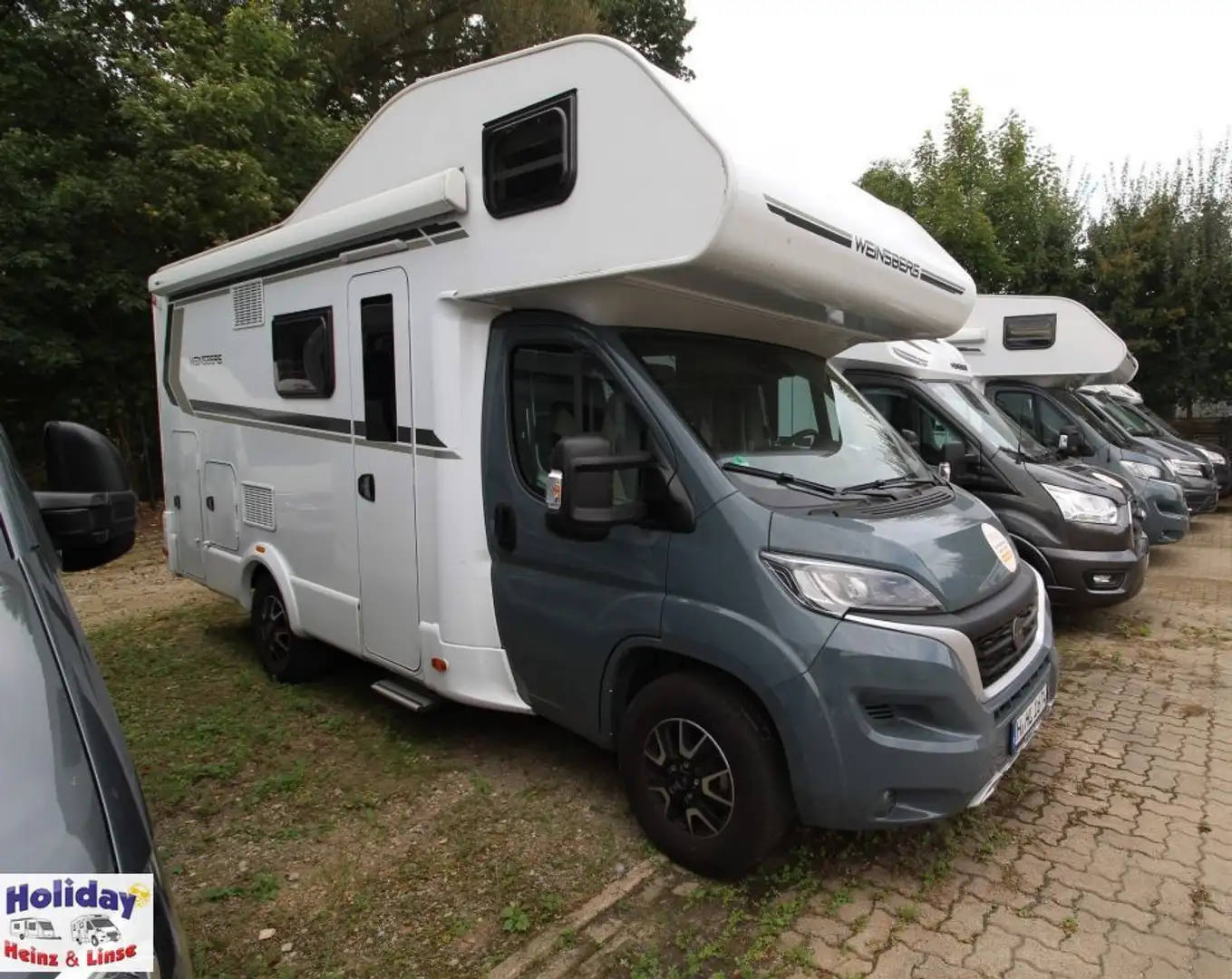 Weinsberg CaraHome 600 DKG TV-Paket, Care-Drive Paket Weiß - 1