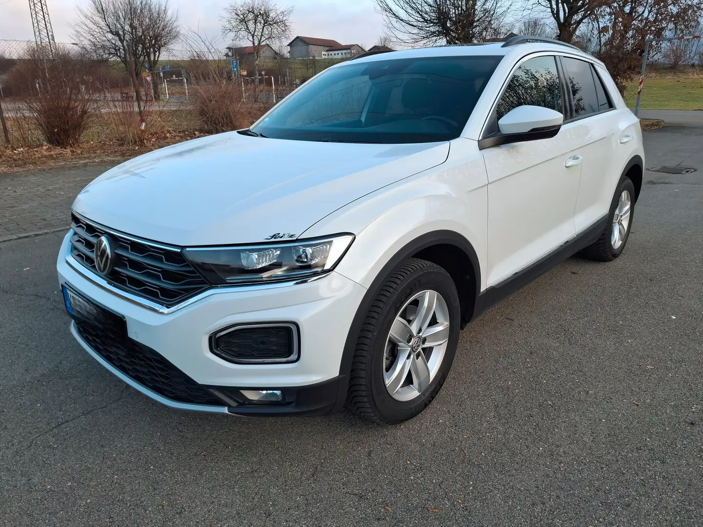 Volkswagen T-Roc Sport 1,5TSI , Pano.-Dach, 8 f. ber., DAB, Weiß - 1