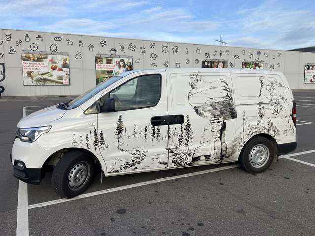 Imagine Hyundai H-1 H 1 Cargo Autm. Profi HK