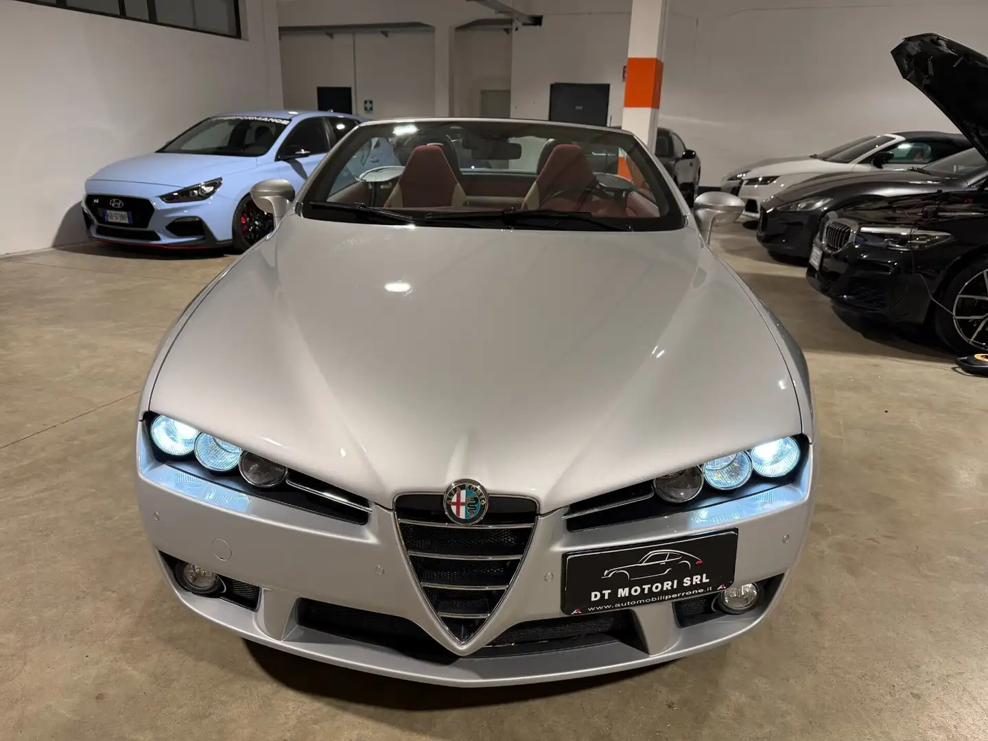 Alfa Romeo Spider 2.2 JTS Exclusive IMPECCABILE Silber - 2