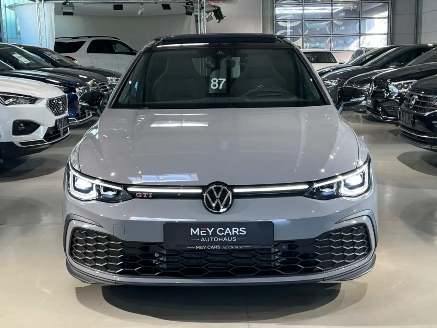 Volkswagen Golf VIII Lim. 2.0 TSI GTI*KAMERA*H.&KARDON*MWST Grau - 2