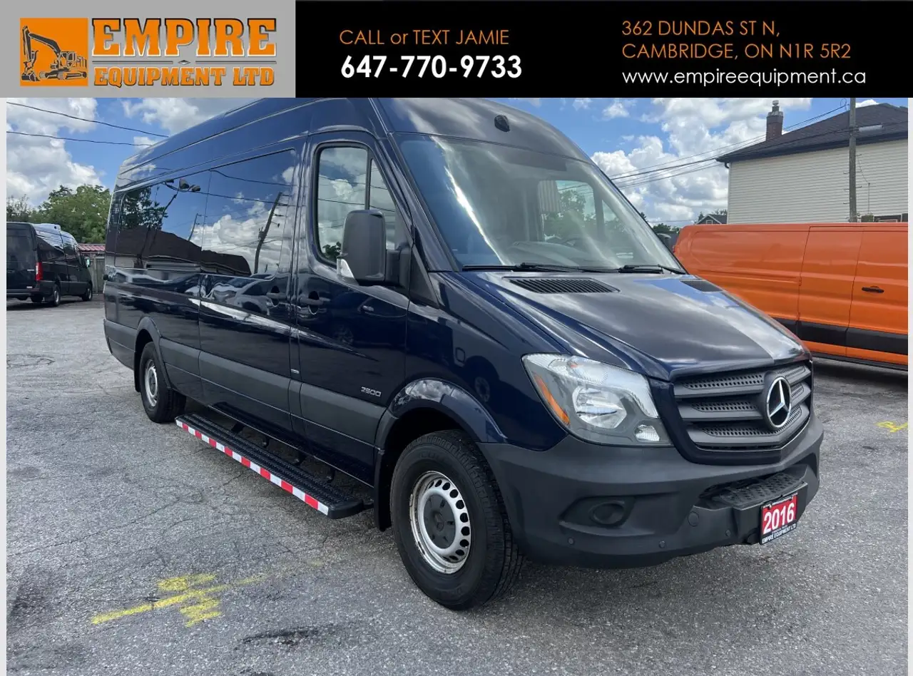 Mercedes-Benz Sprinter photo Mercedes-Benz Sprinter