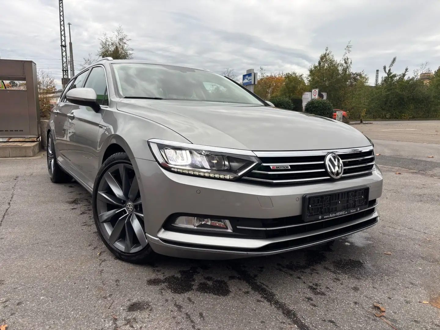 Volkswagen Passat Variant Highline BMT/Start-Stopp 4Motion Silber - 2