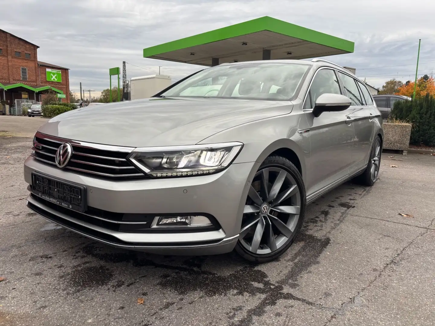 Volkswagen Passat Variant Highline BMT/Start-Stopp 4Motion Silber - 1