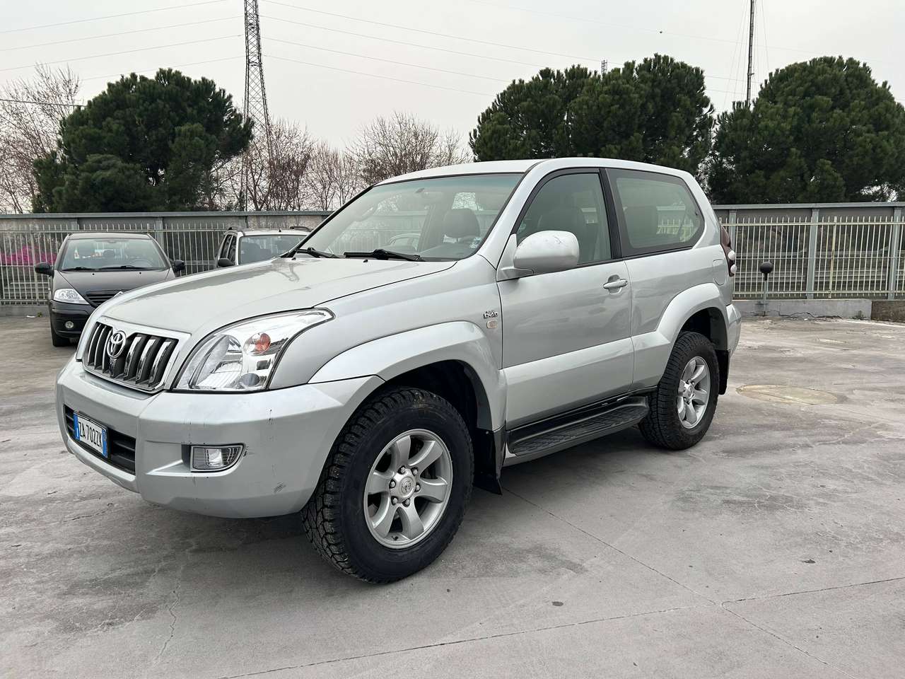 Toyota Land Cruiser kdj125 3.0 Sol auto