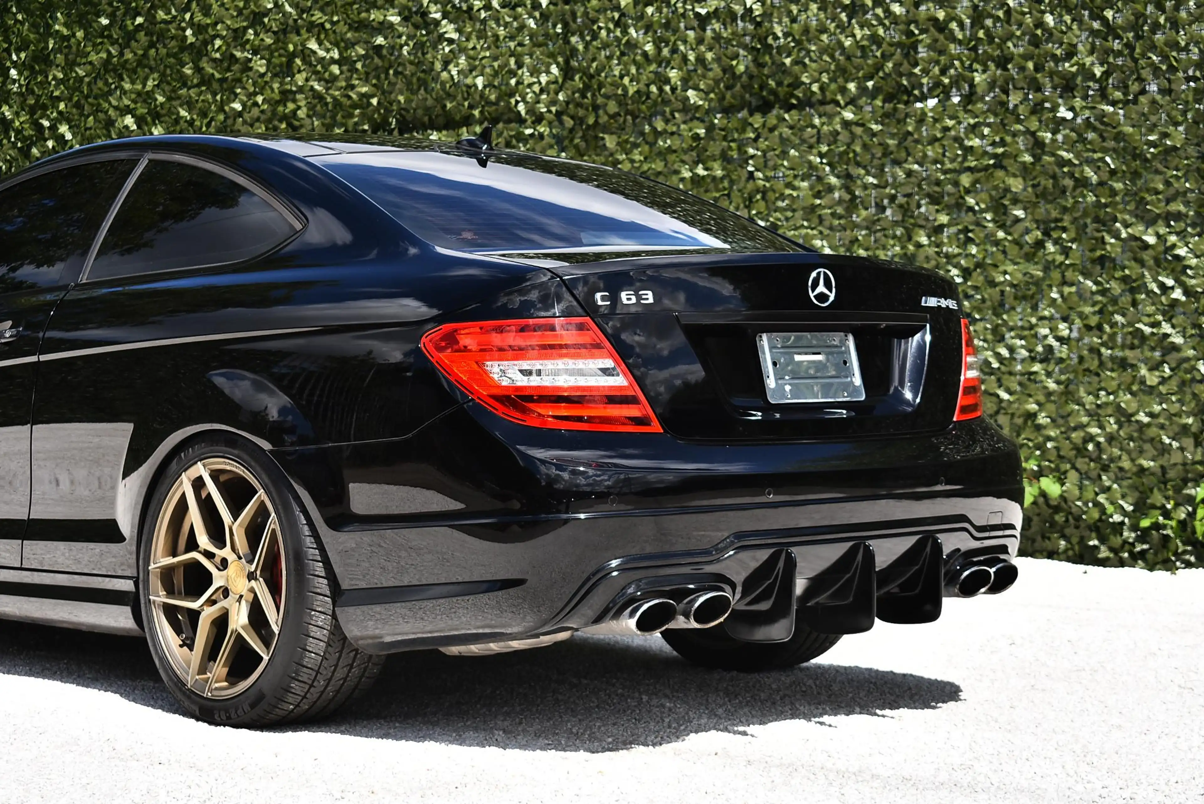 Mercedes-Benz C 63 AMG S — photo 11