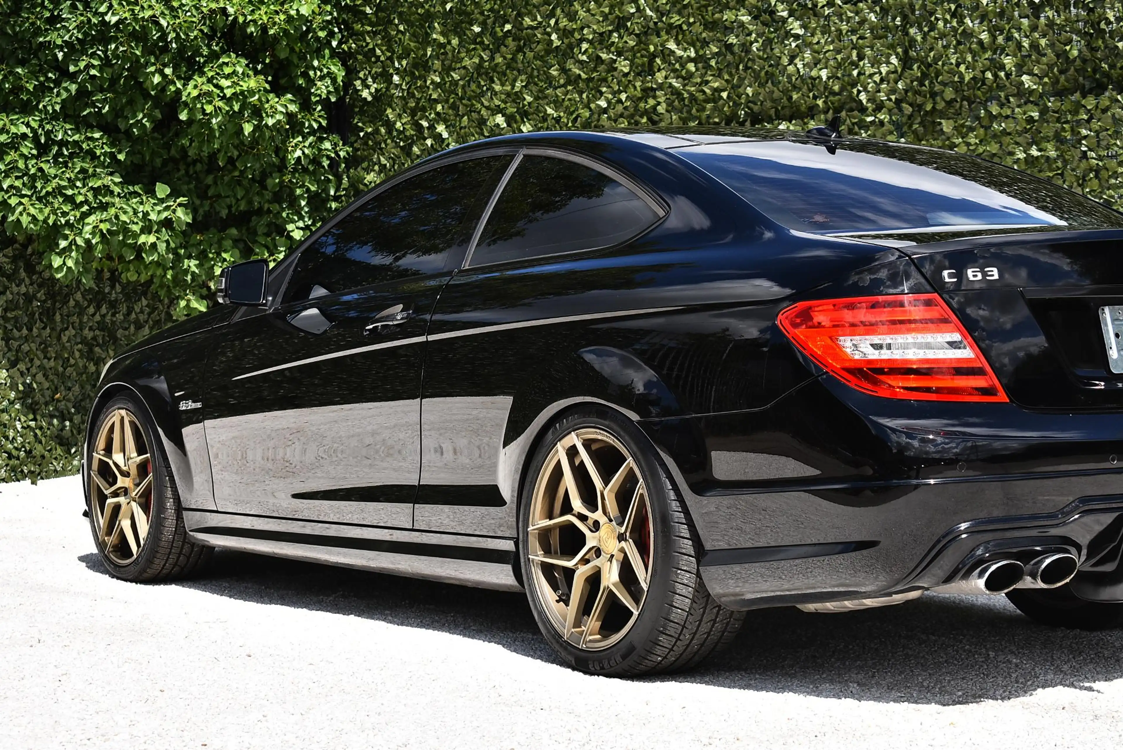 Mercedes-Benz C 63 AMG S — photo 10