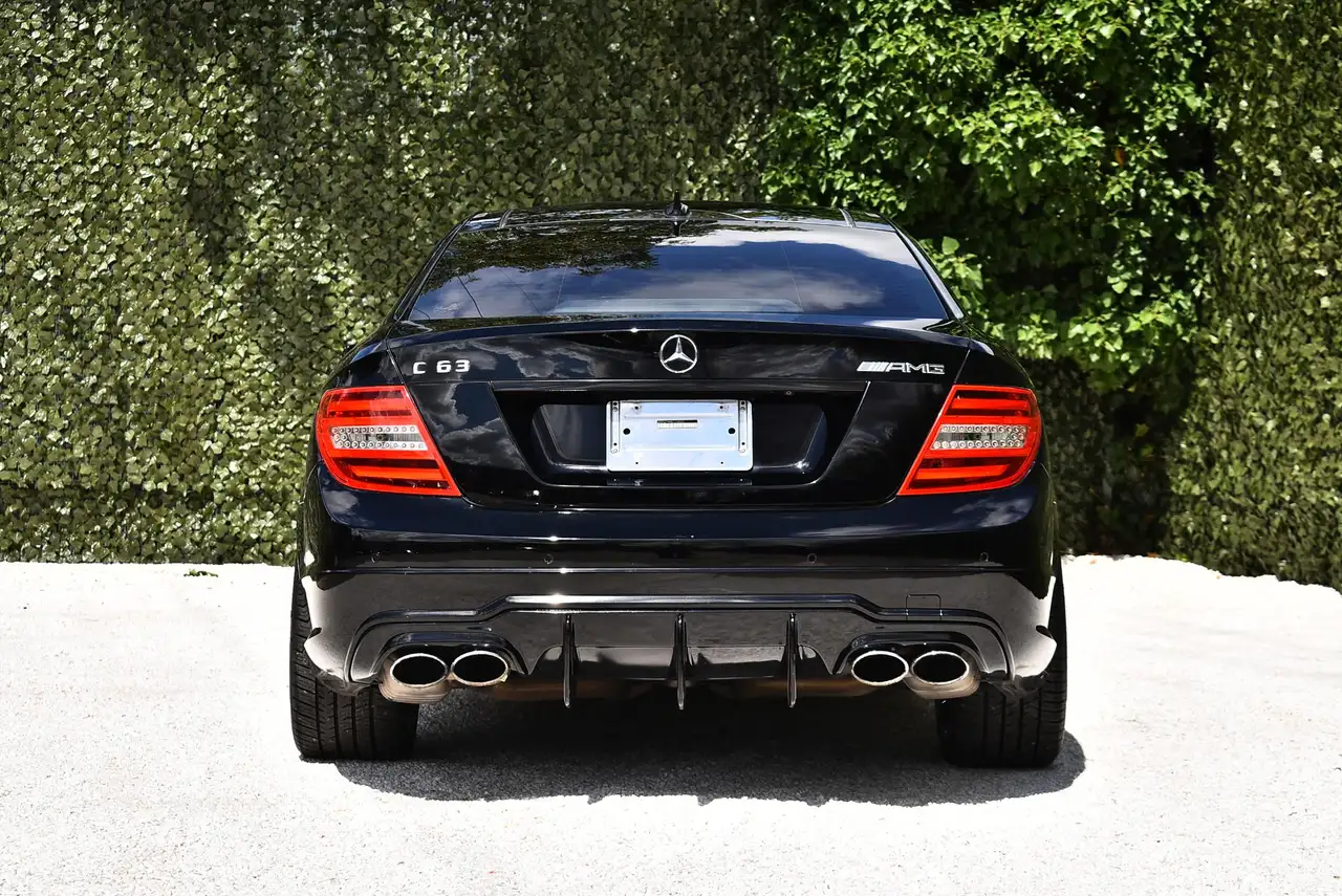 2015 Mercedes-Benz C 63 AMG S, photograph 7