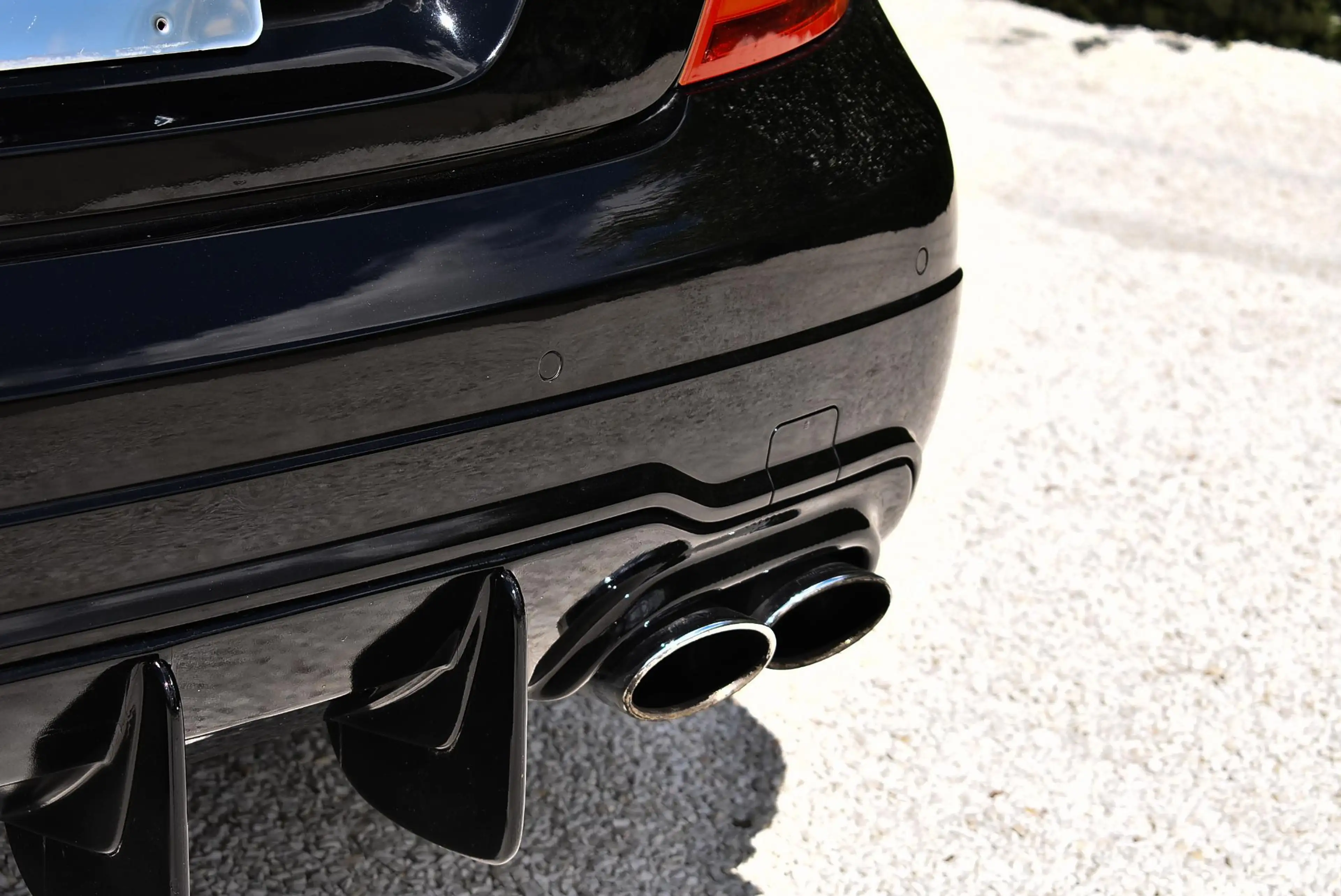 Mercedes-Benz C 63 AMG S — photo 14