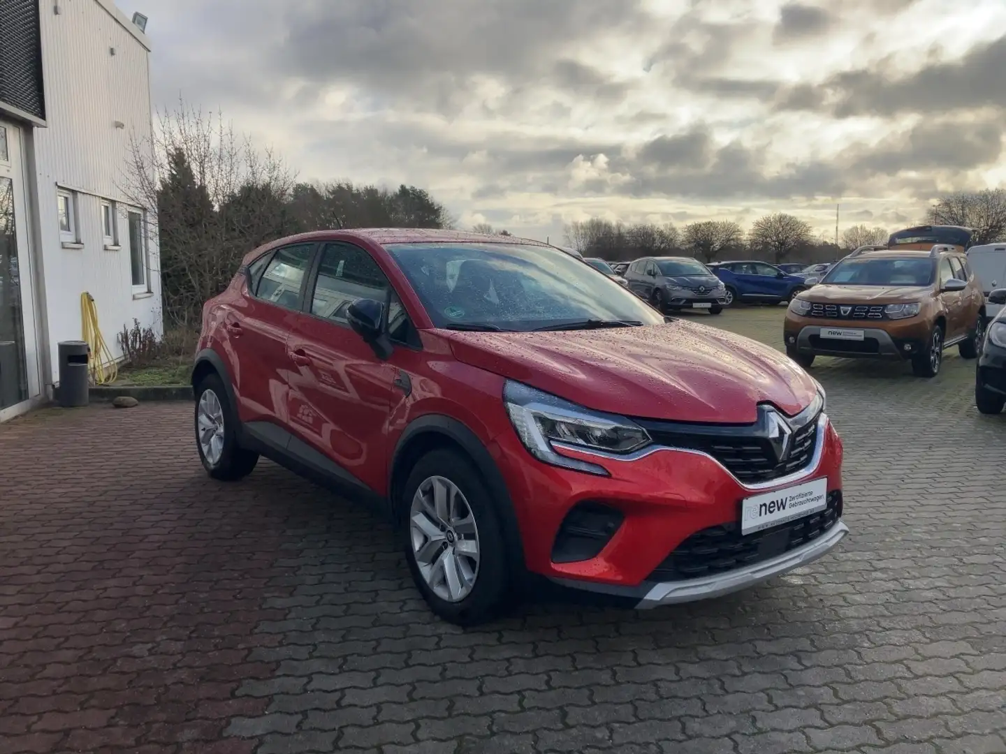 Renault Captur 140 PS EVOLUTION Automatik Klimaauto LED Rot - 2