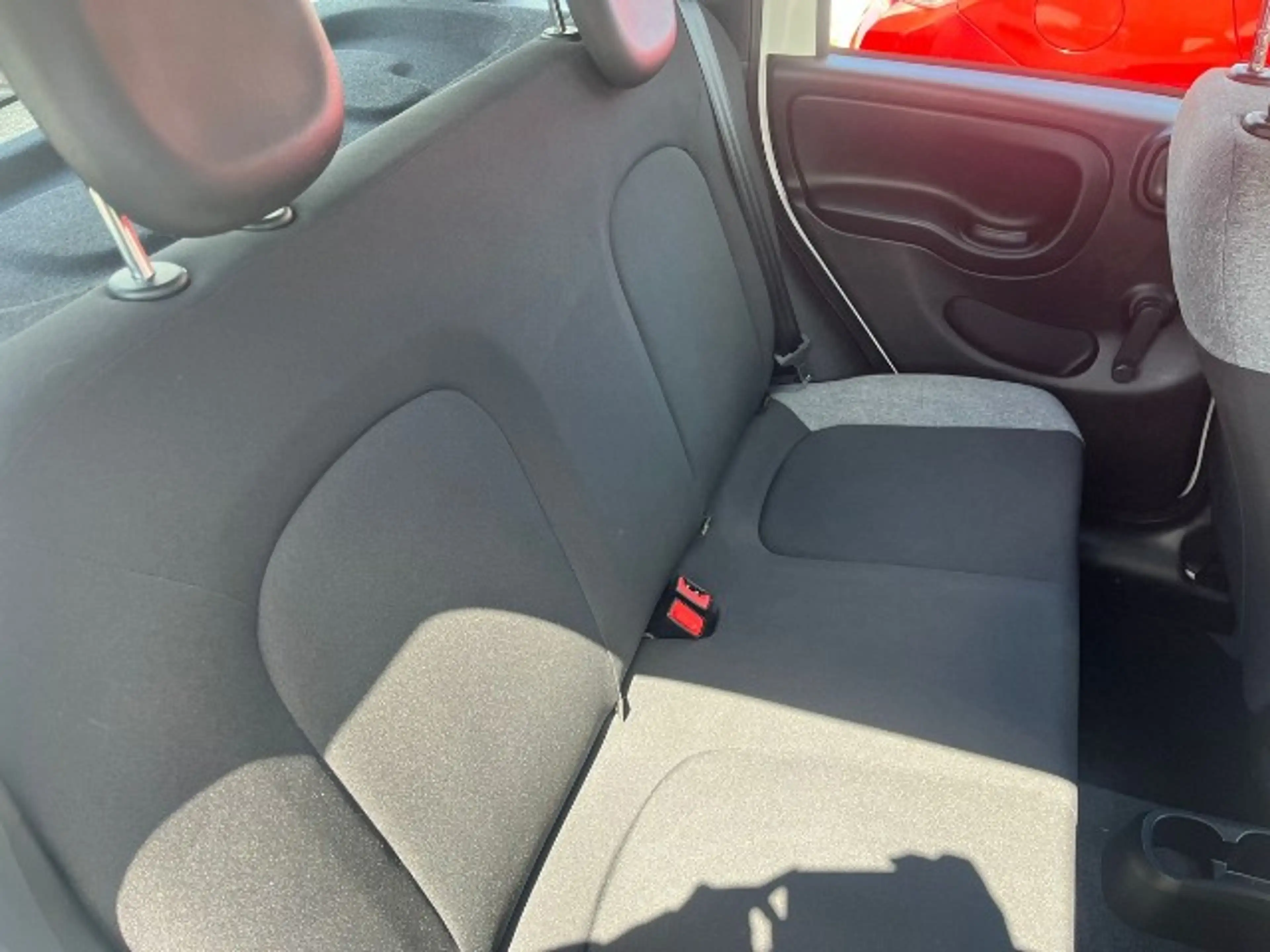 Fiat Panda 1.0 Mild Hybrid Base *Klima*wenig KM* — photo 11