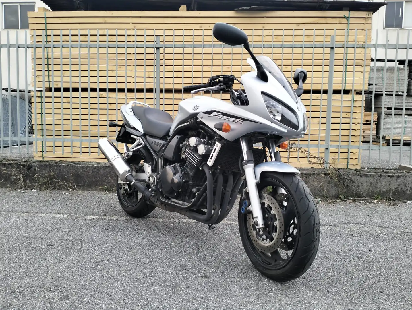 Yamaha FZ 6 FAZER Grigio - 2
