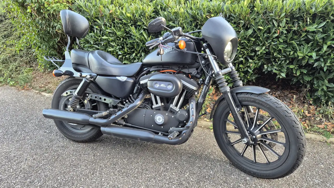 Harley-Davidson Sportster 883