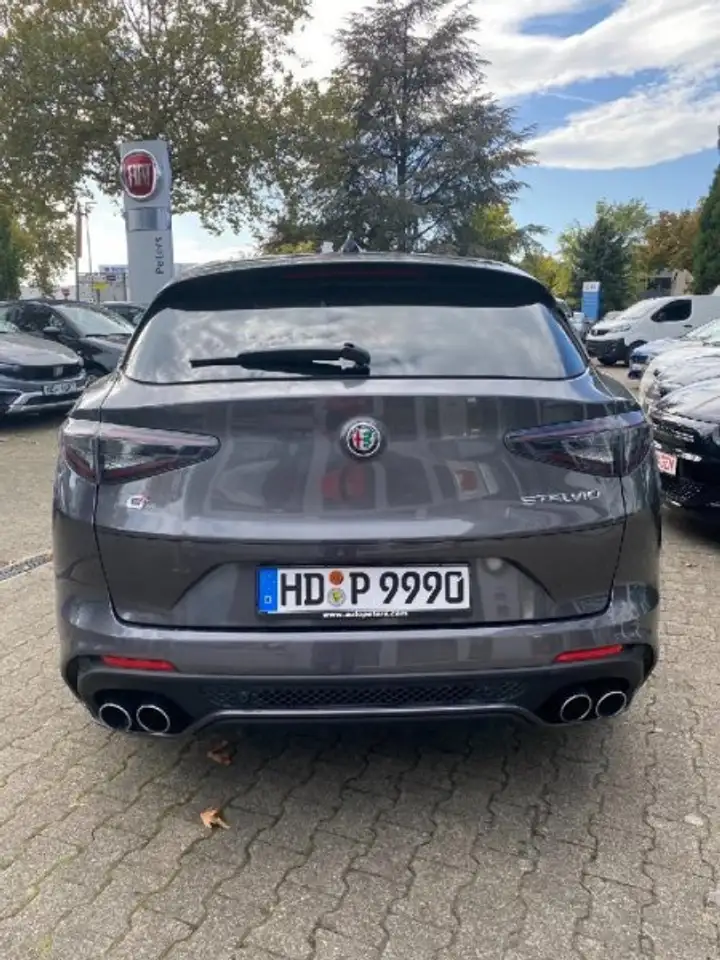 Alfa Romeo Stelvio 2022
