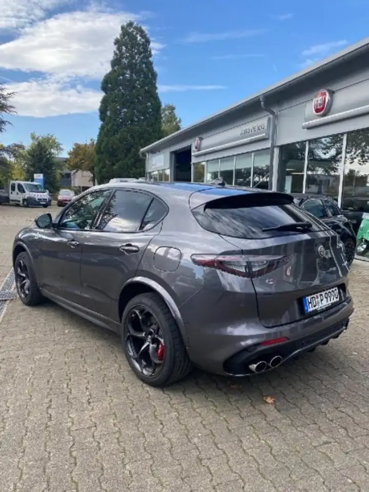 Alfa Romeo Stelvio 2022
