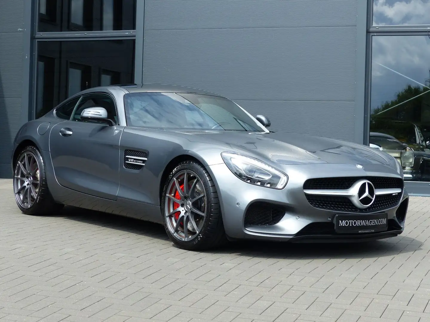 Mercedes-Benz AMG GT Coupe Grau - 1