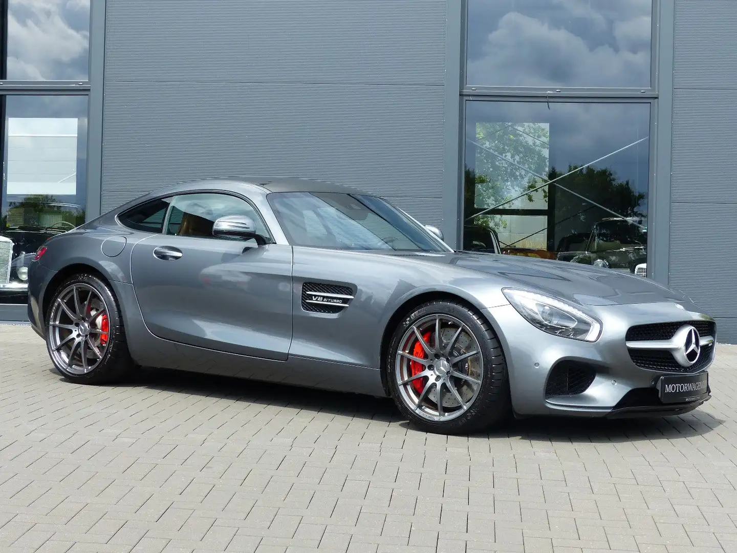 Mercedes-Benz AMG GT Coupe Grau - 2