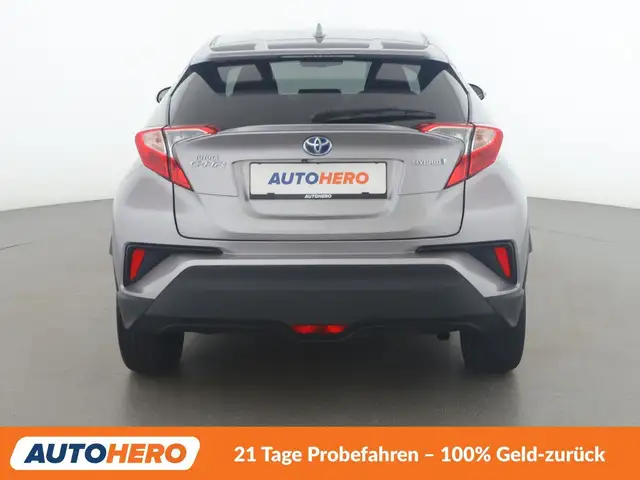 Toyota C-HR view 5