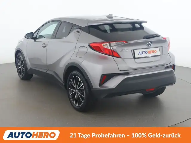 Toyota C-HR view 4