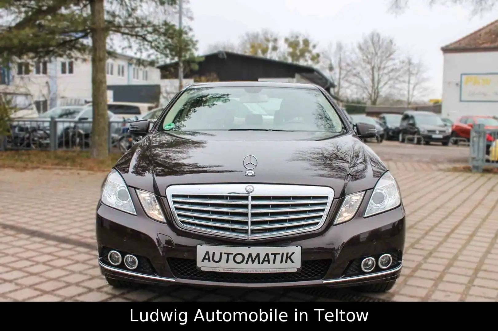 Mercedes-Benz E 250 CGI BlueEfficiency Elegance*Leder*PDC Hnědá - 2