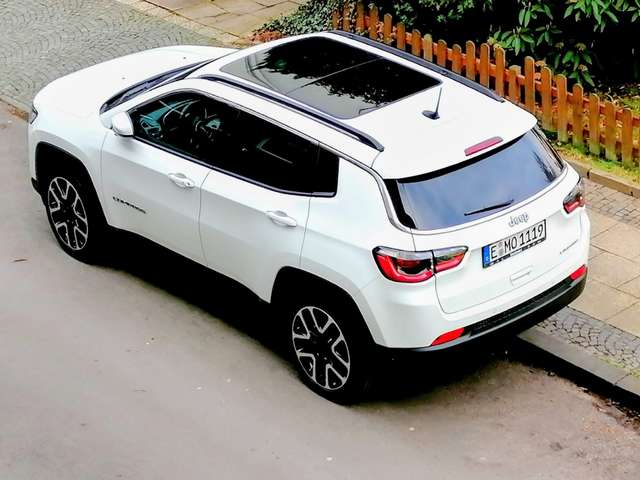 Imagine Jeep Compass 1.4 MultiAir Limited