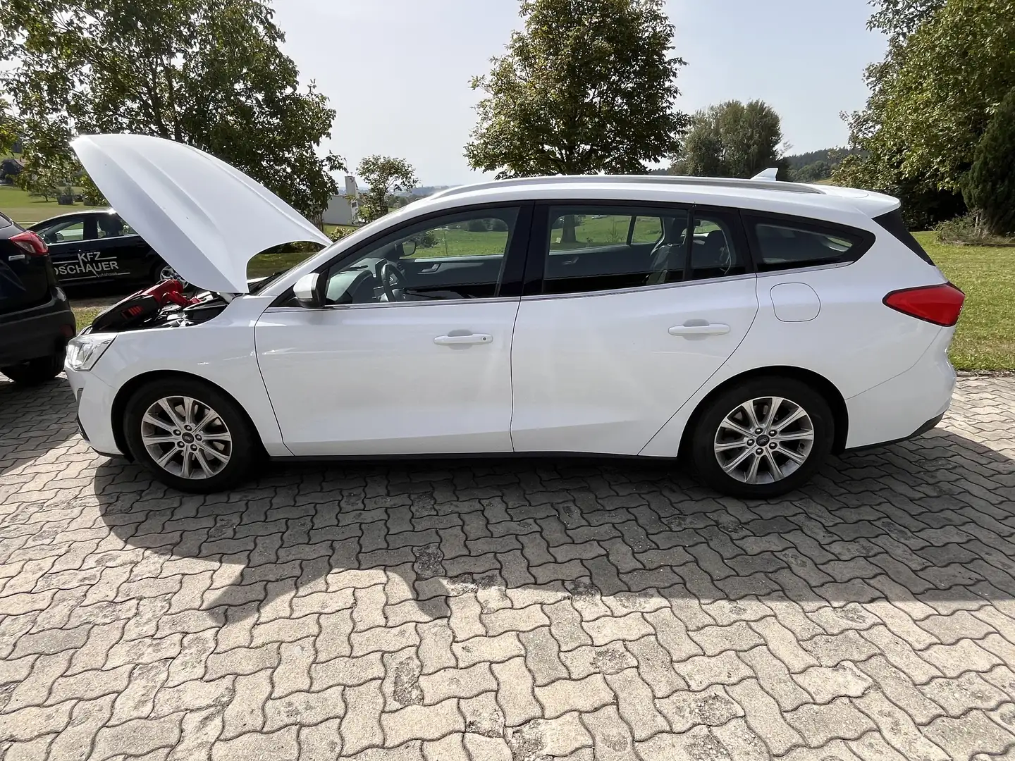 Ford Focus Turnier 1.5 EcoBlue Start-Stopp-System TREND - 1