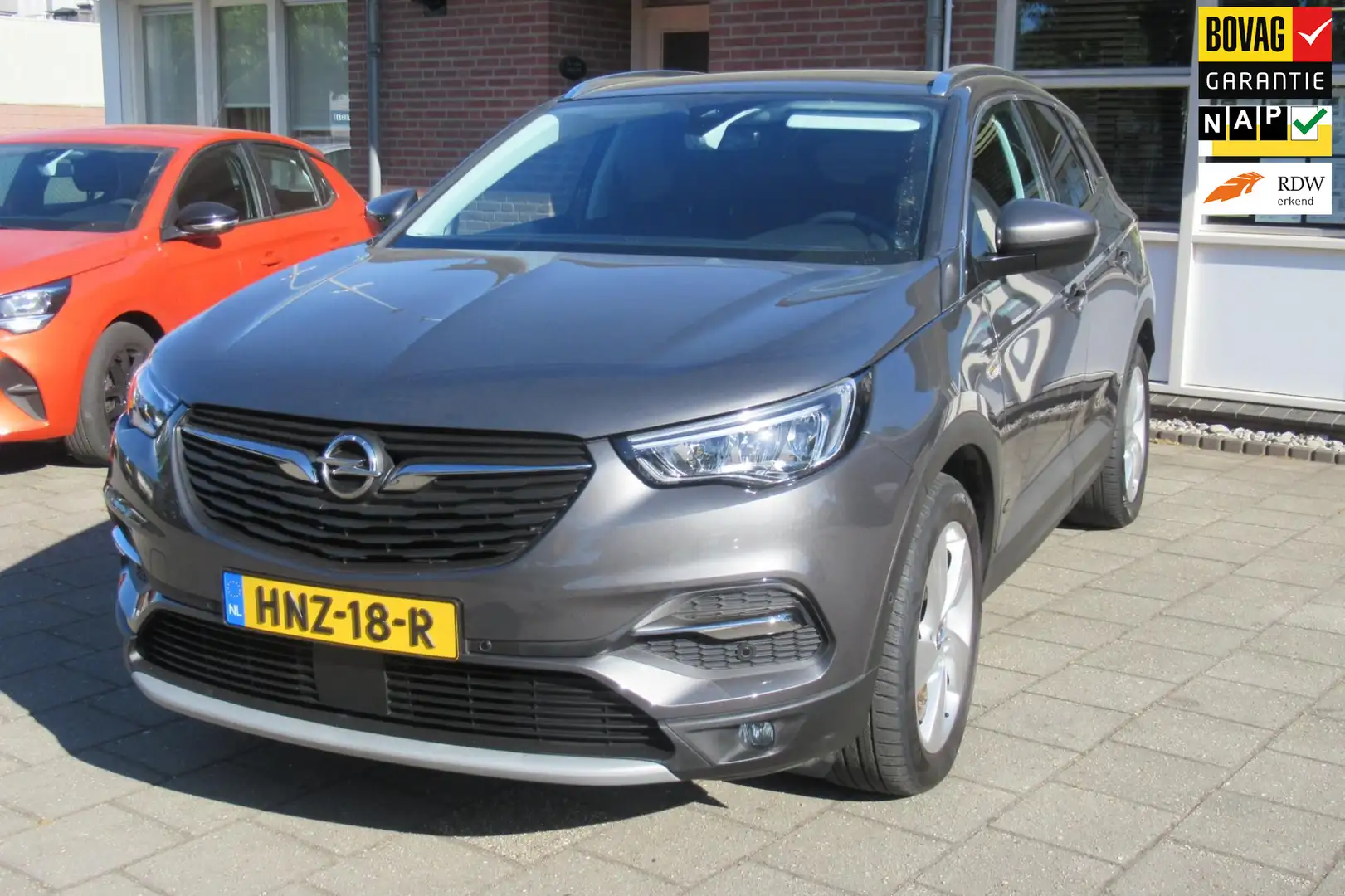 Opel Grandland X 1.6 Turbo Hybrid4 Elegance Grigio - 1