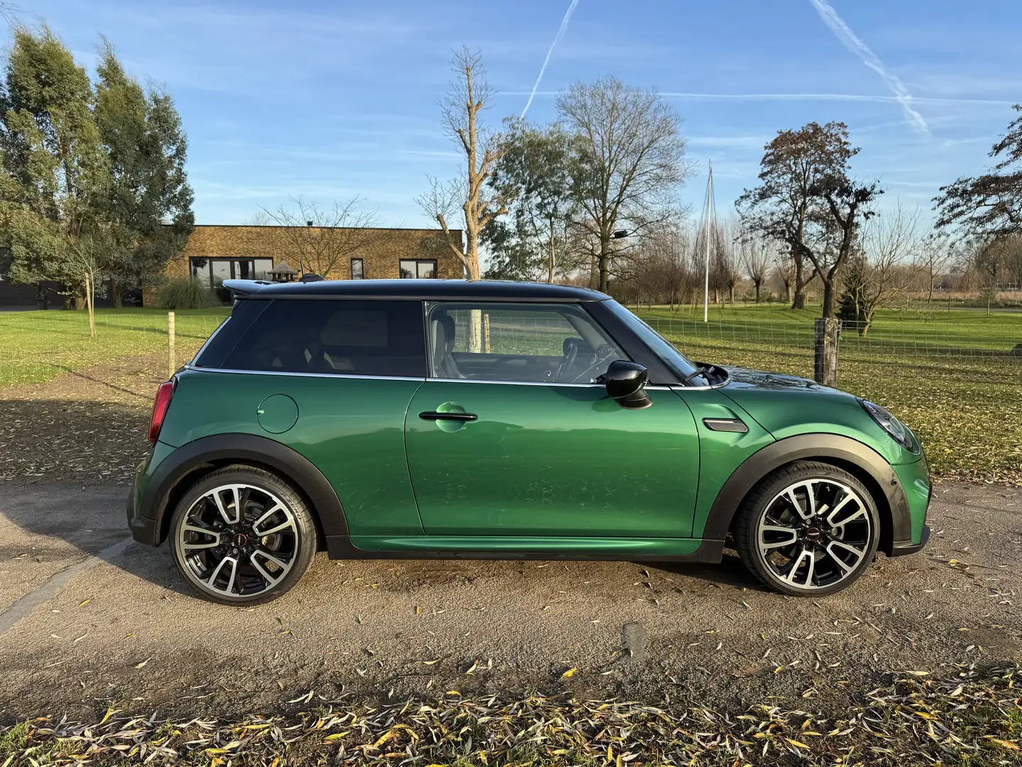 MINI John Cooper Works 1.5 JCW | Pano | Harman | 18 Inch | CarPlay Green - 2