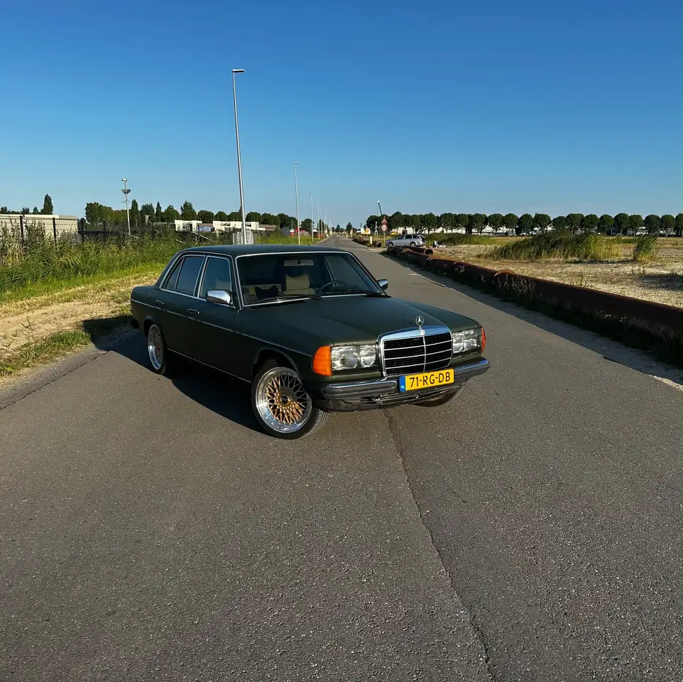 Mercedes-Benz 250, foto 3