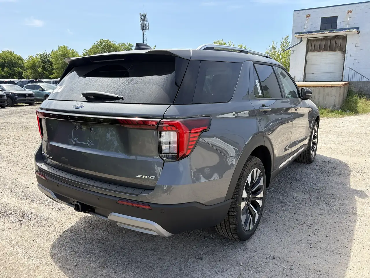 Ford Explorer снимка Ford Explorer