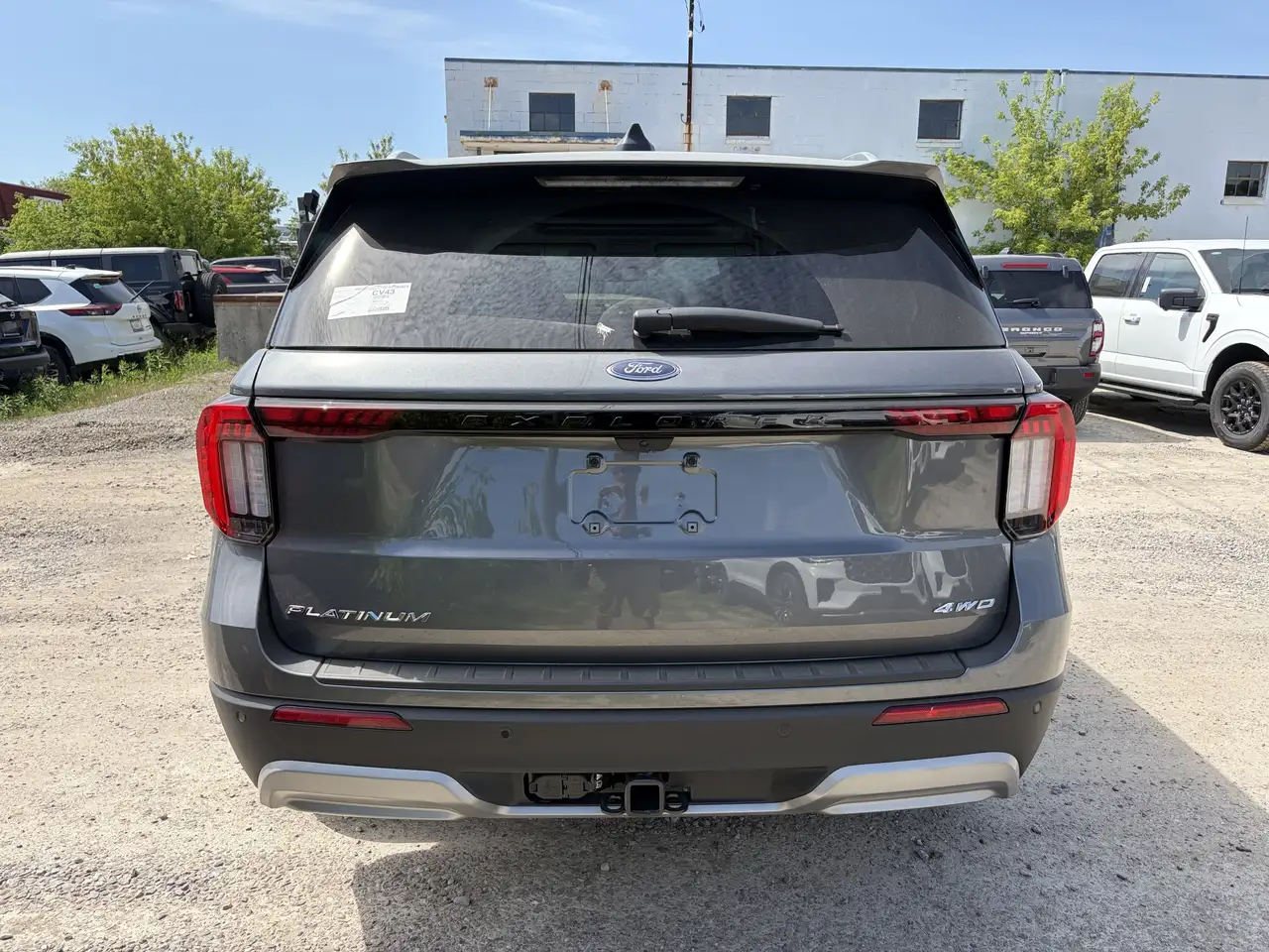 Ford Explorer снимка Ford Explorer