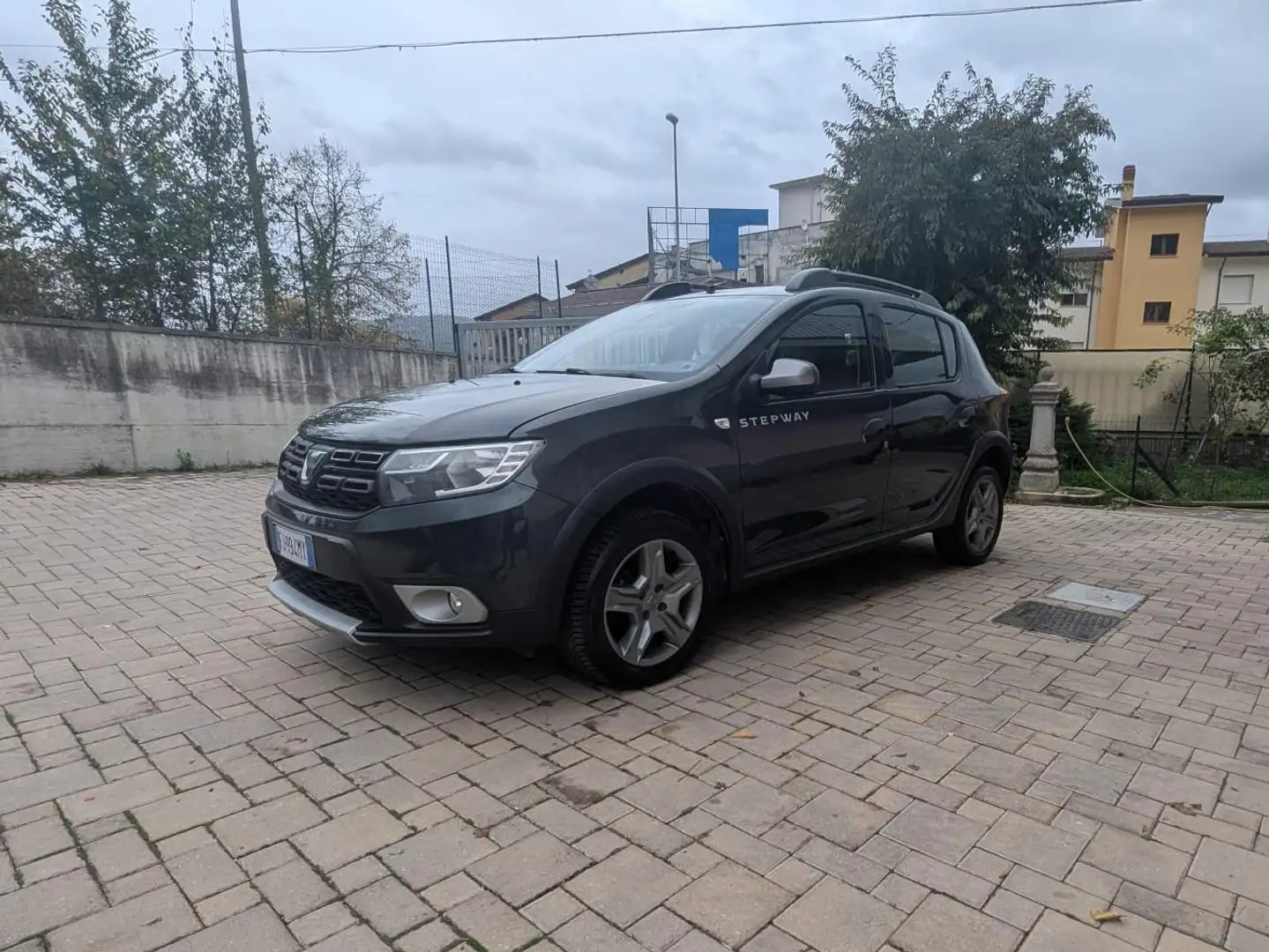 Dacia Sandero Sandero II 2017 Stepway Stepway 1.5 dci s Gris - 1