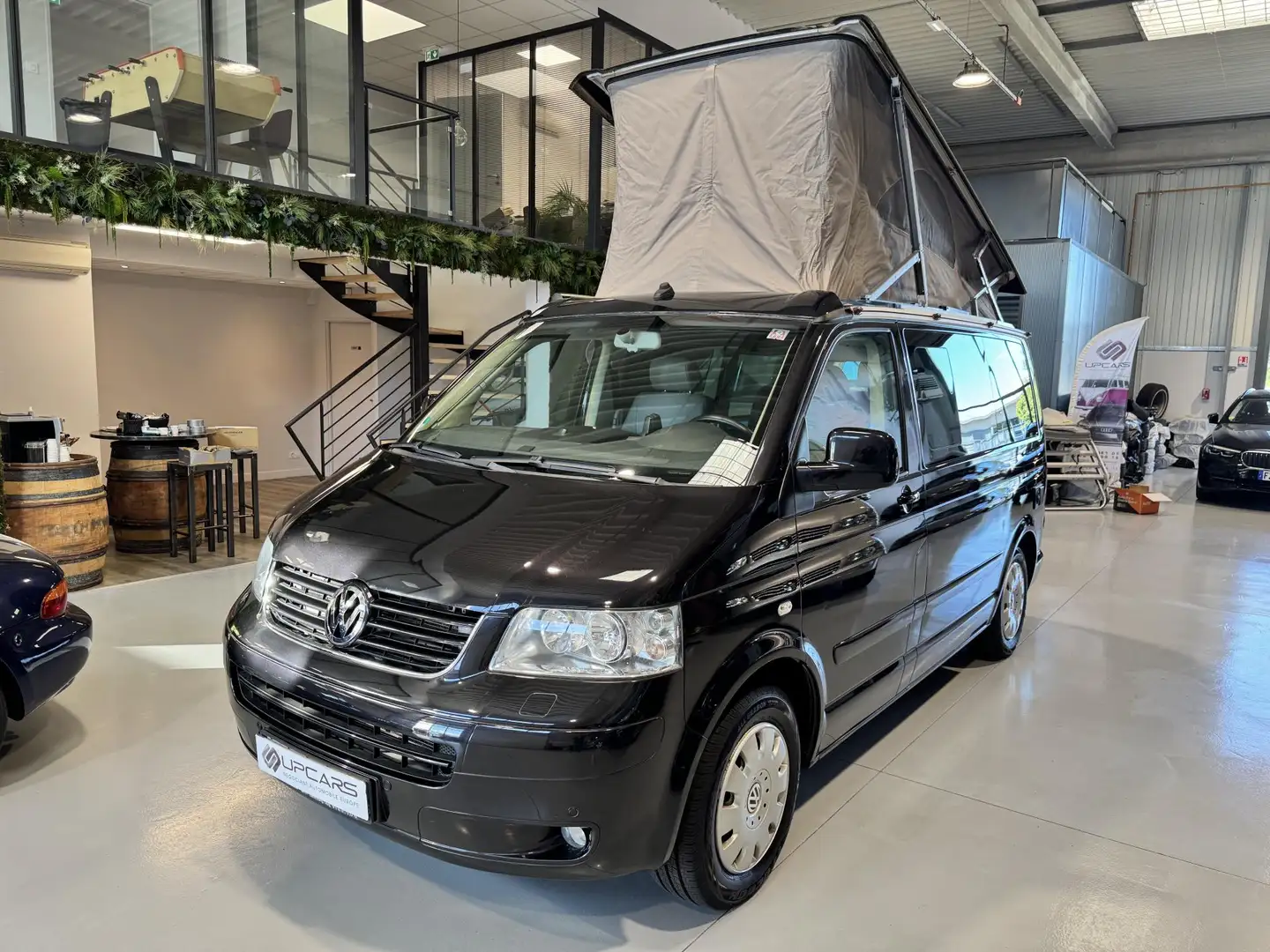 Volkswagen T5 T5 2.5 TDI 174 COMFORTLINE 4MOTION Black - 1